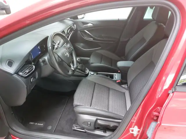 Opel Astra view 10