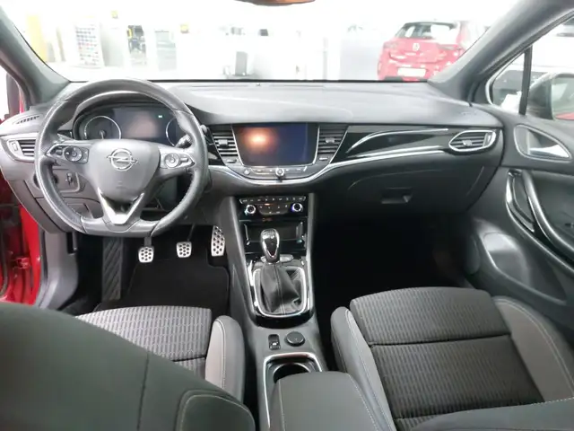 Opel Astra view 13