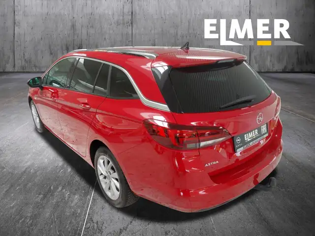 Opel Astra view 3