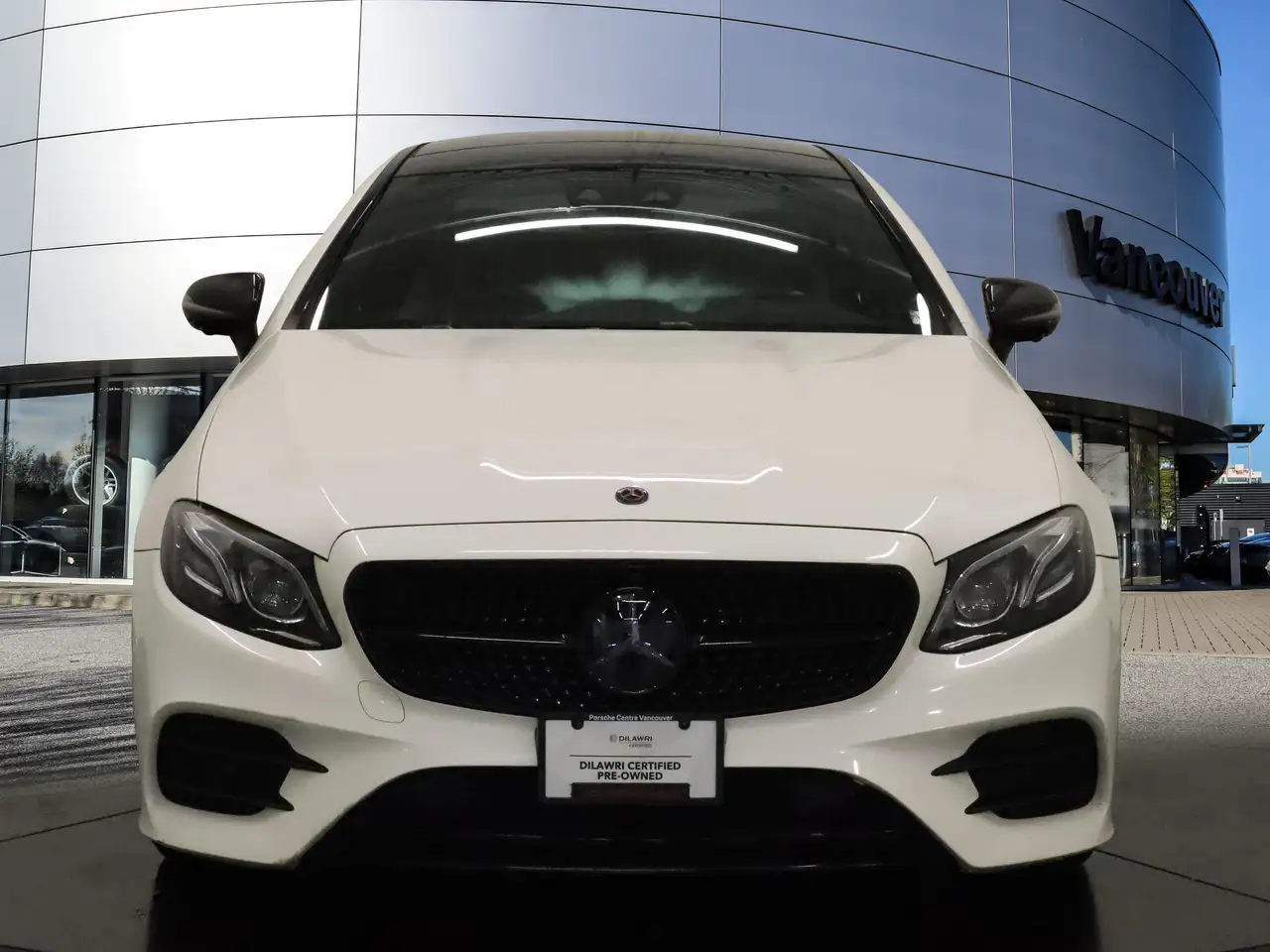 Mercedes-Benz E-Class photo Mercedes-Benz E-Class