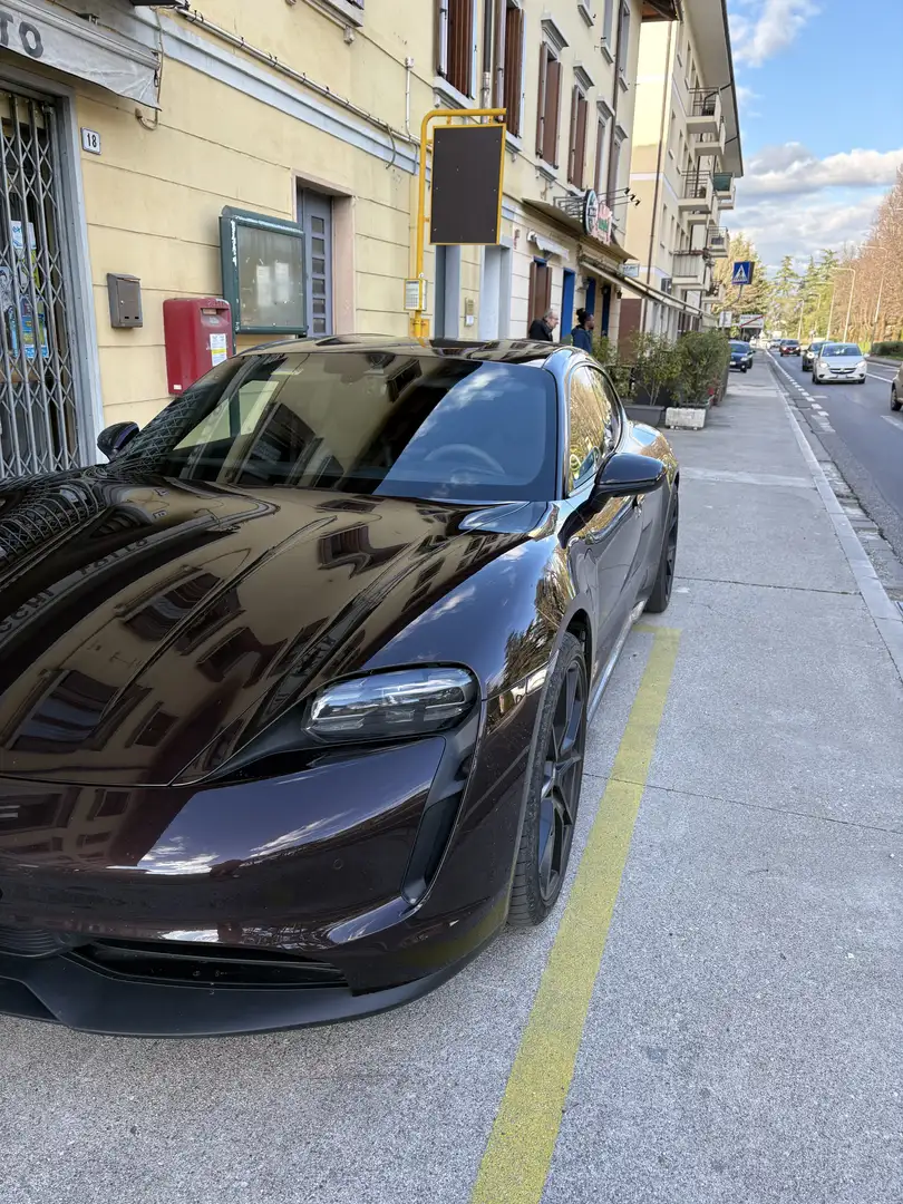Porsche Taycan Sport Turismo - 2