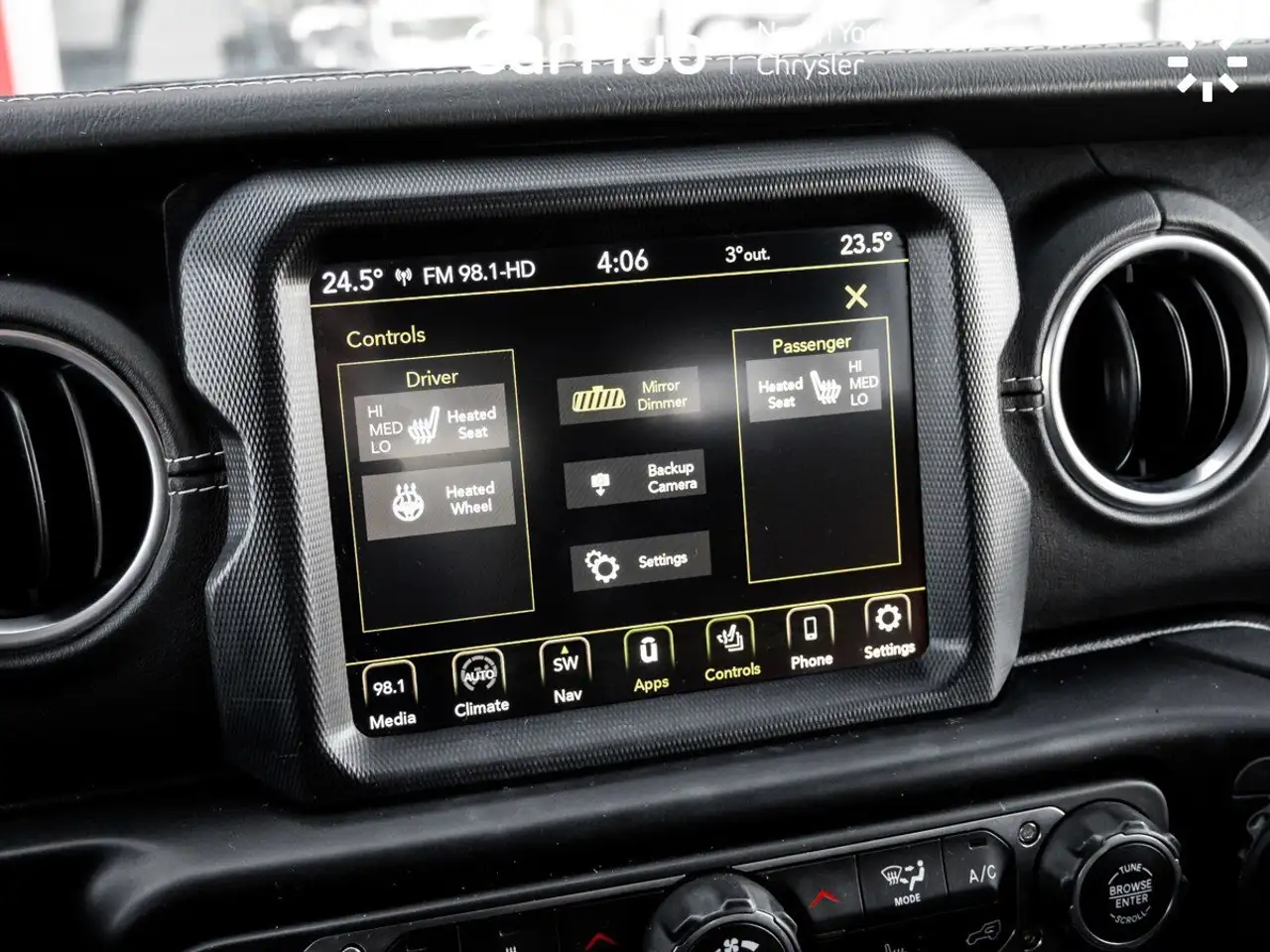 Jeep Wrangler снимка Jeep Wrangler
