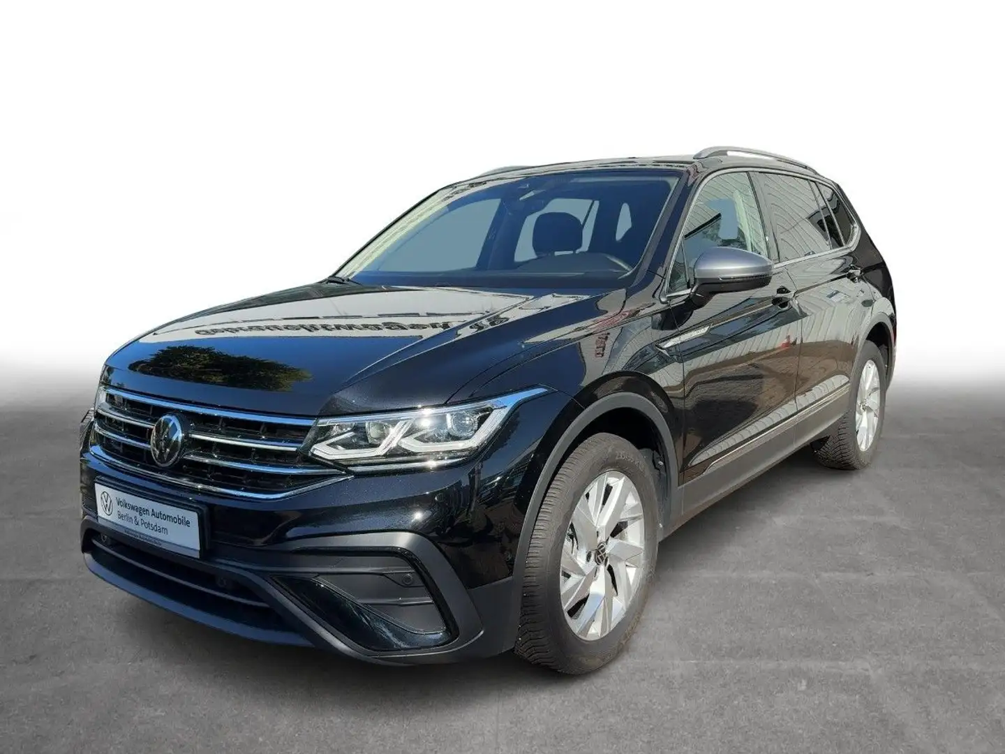 Volkswagen Tiguan Allspace 1.5 TSI DSG Life Pano Navi LED Zwart - 1