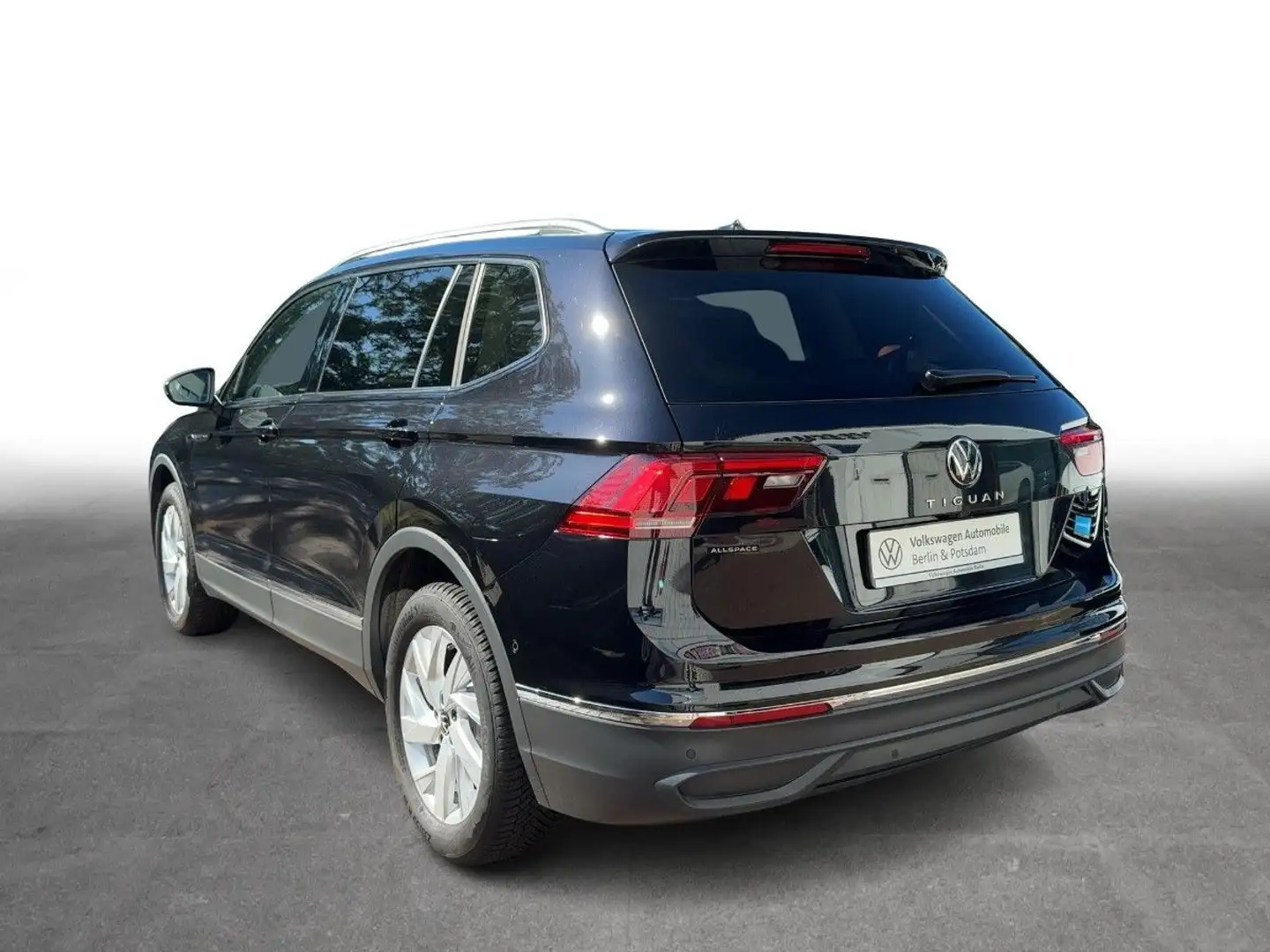 Volkswagen Tiguan Allspace 1.5 TSI DSG Life Pano Navi LED Zwart - 2