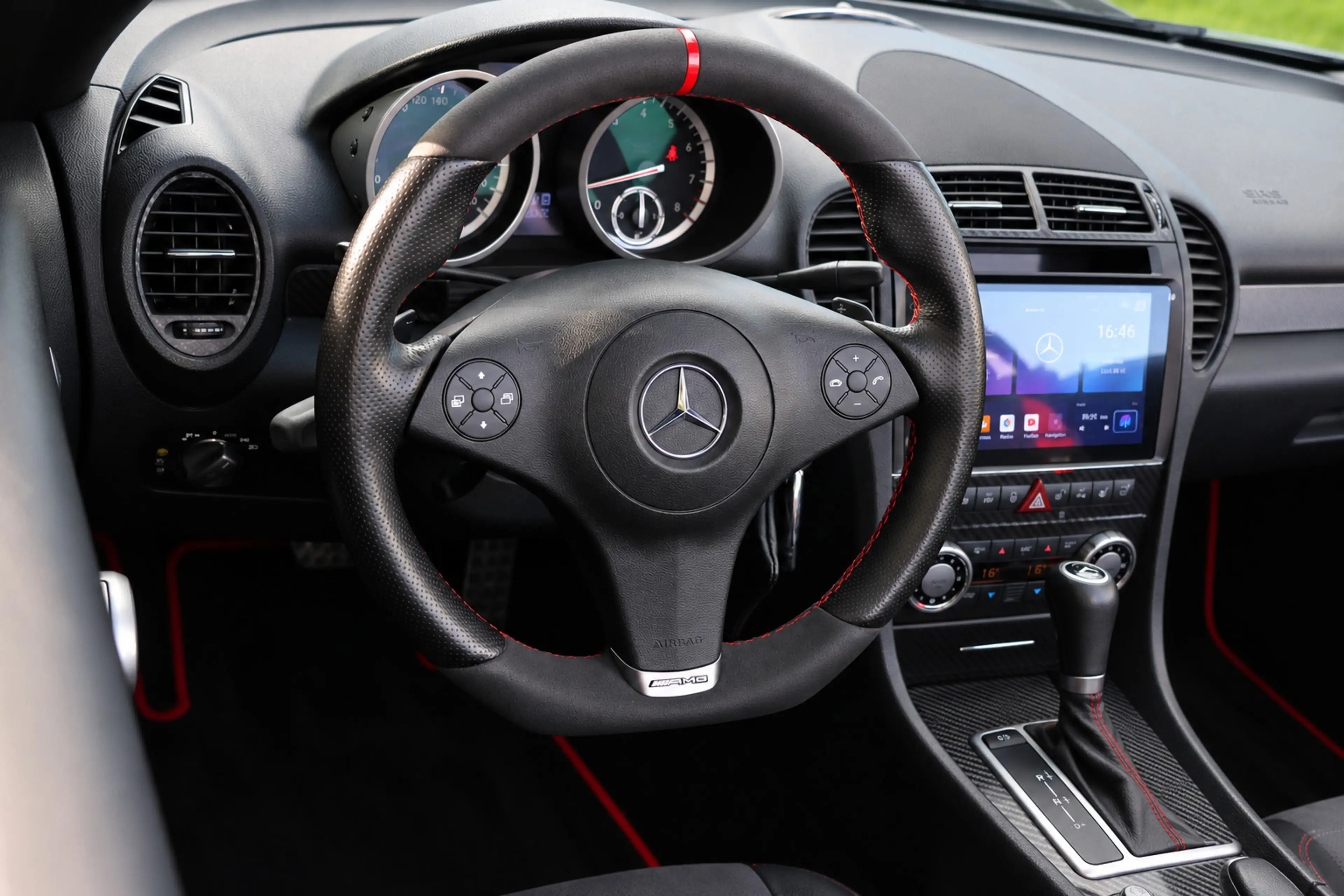 Mercedes-Benz SLK 350 S 3.5 V6 Aut 7G-Tronic AMG Black Serie Edition 224 — photo 4