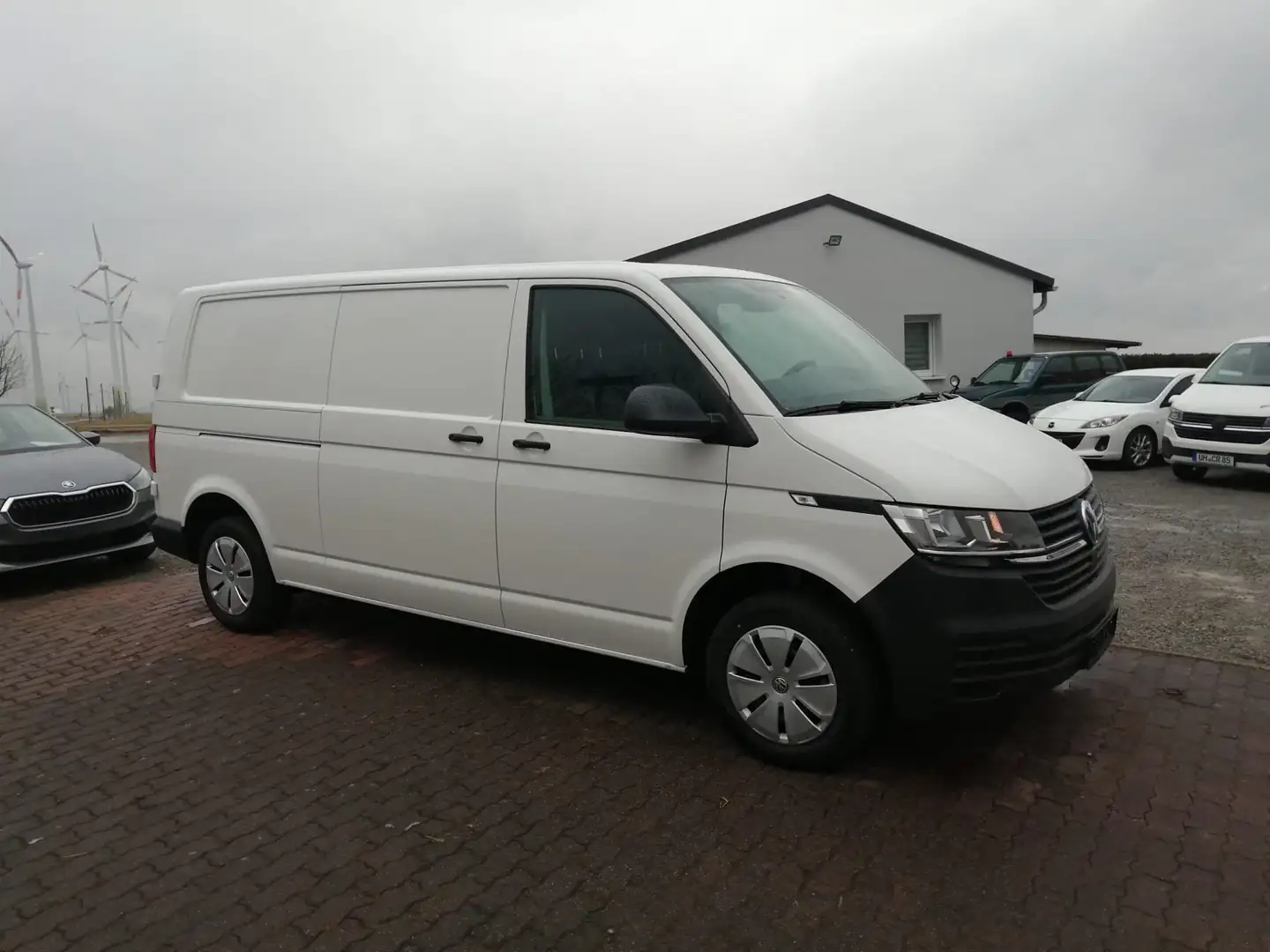 Volkswagen T6.1 Transporter Kasten lang FWD Weiß - 1