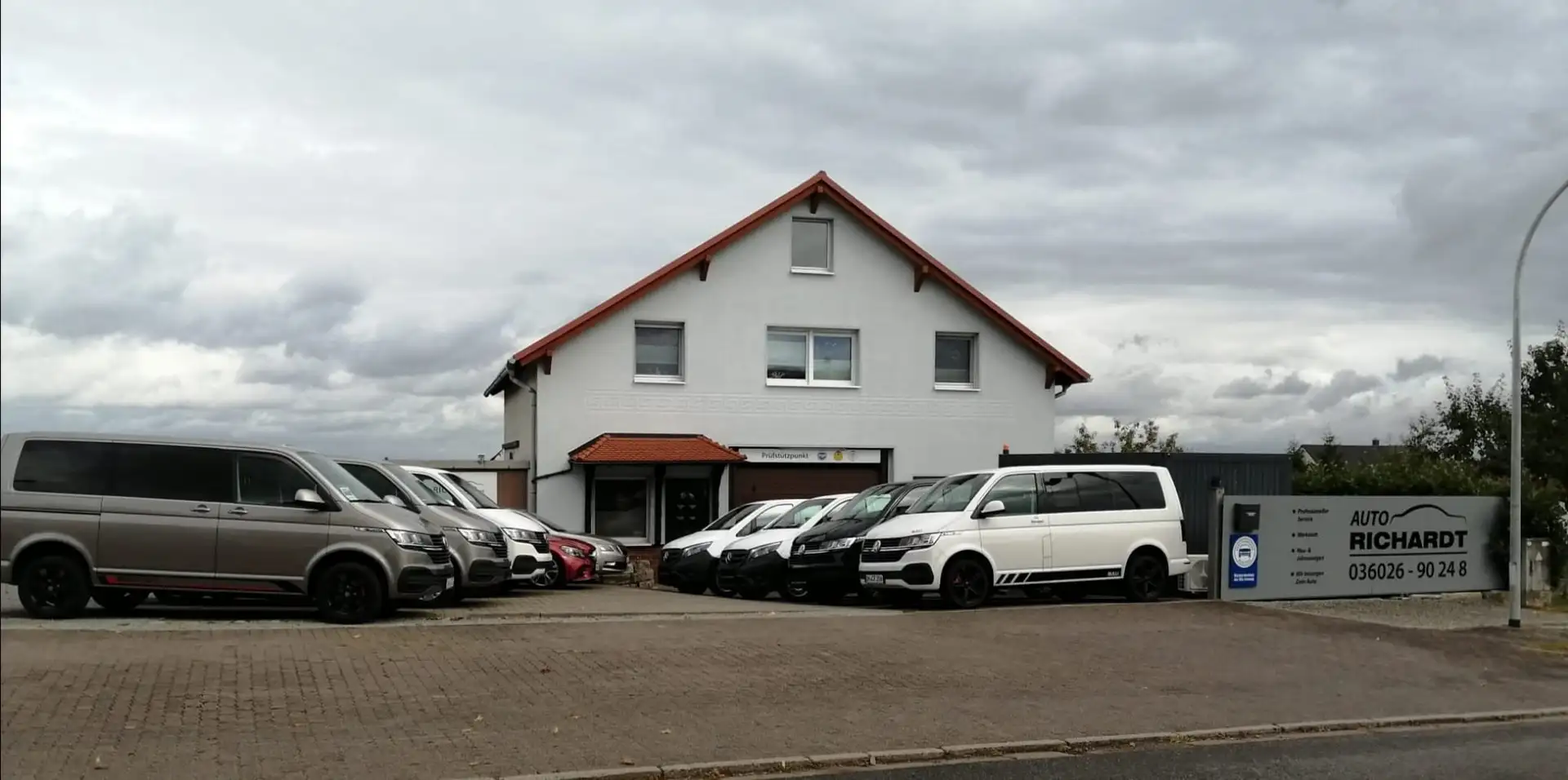 Volkswagen T6.1 Transporter Kasten lang FWD Weiß - 2