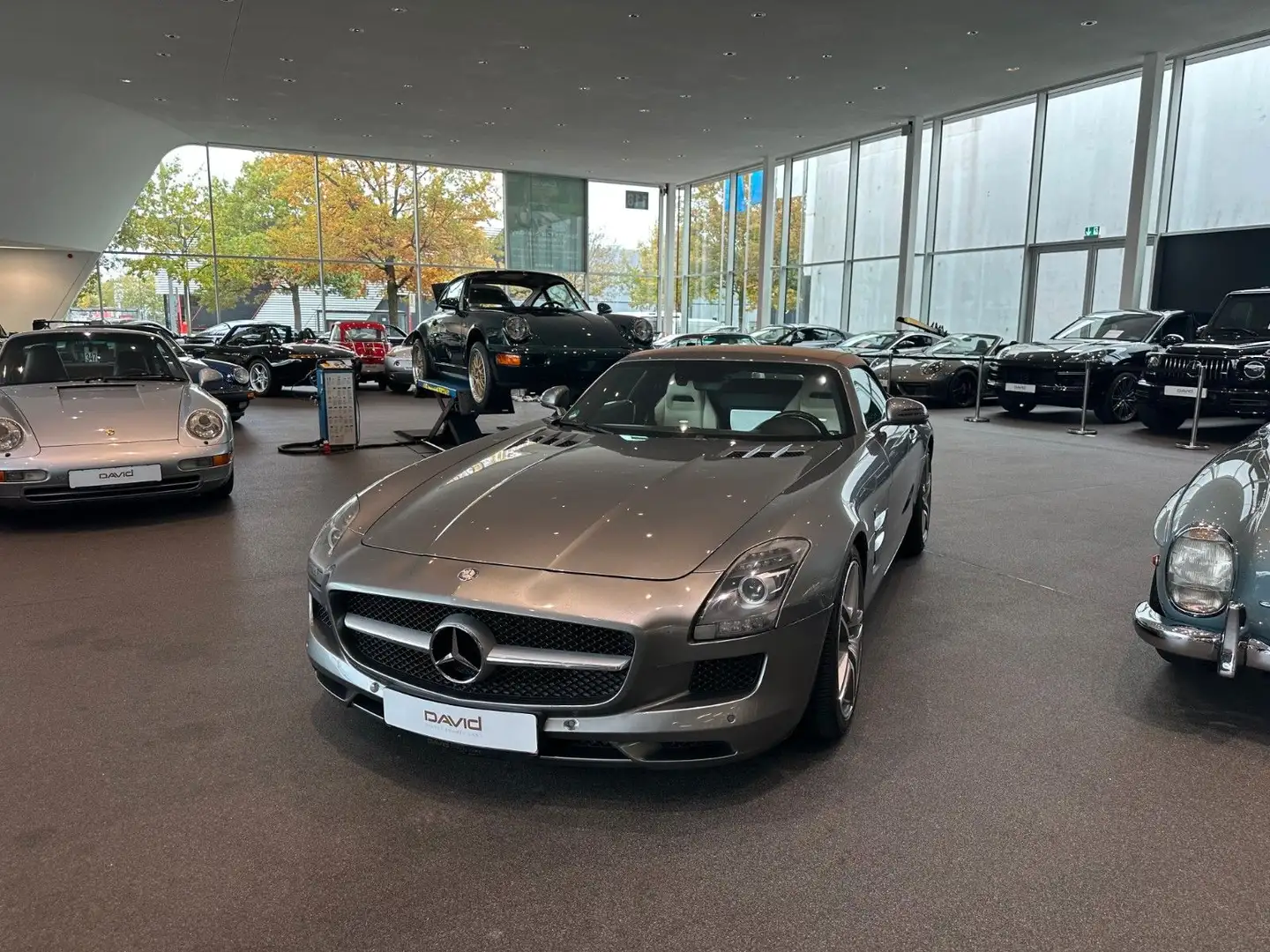 Mercedes-Benz SLS Roadster*B&O*Deutsch*Carbon* Gris - 1