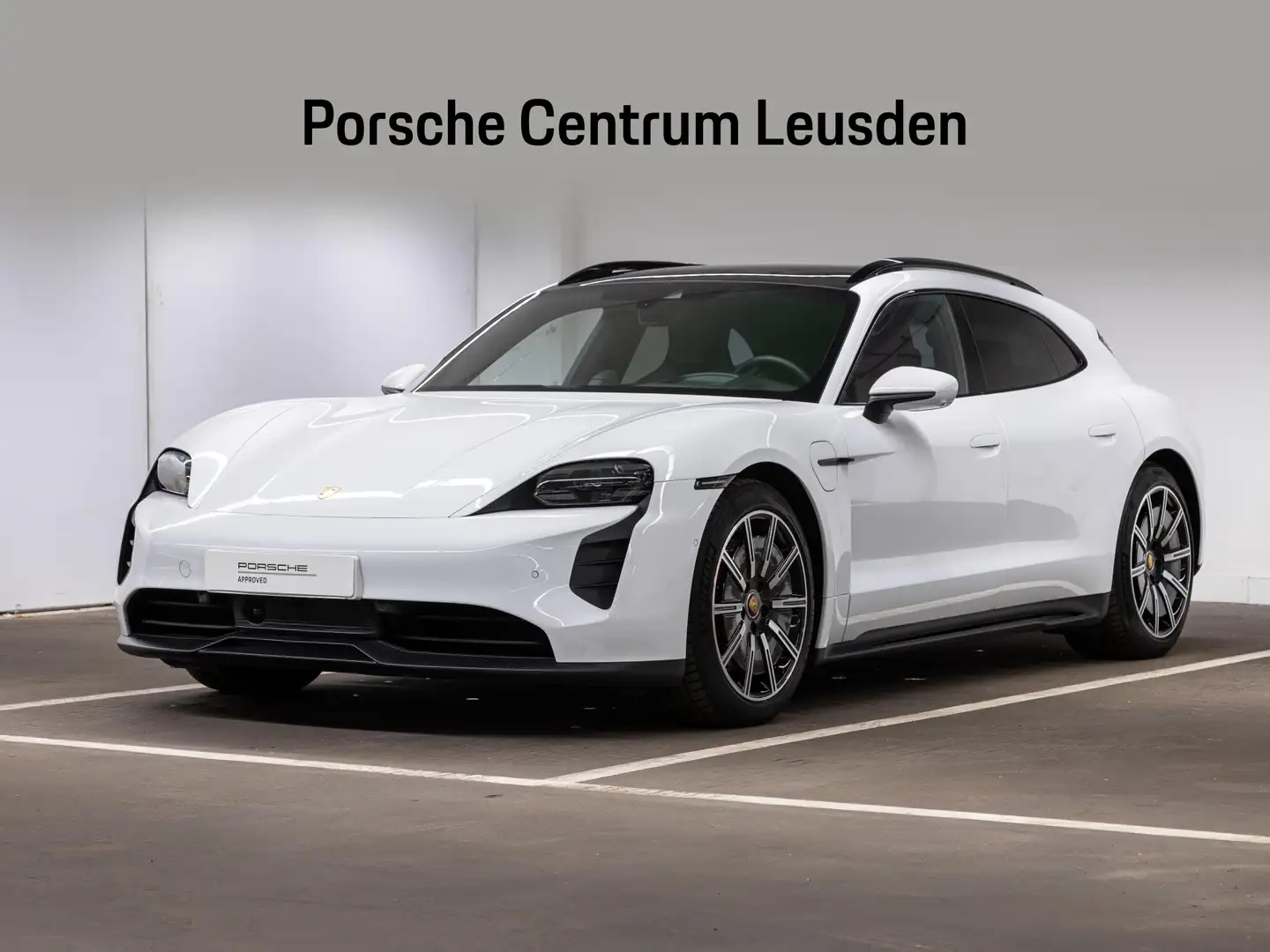 Porsche Taycan GTS Sport Turismo Wit - 1