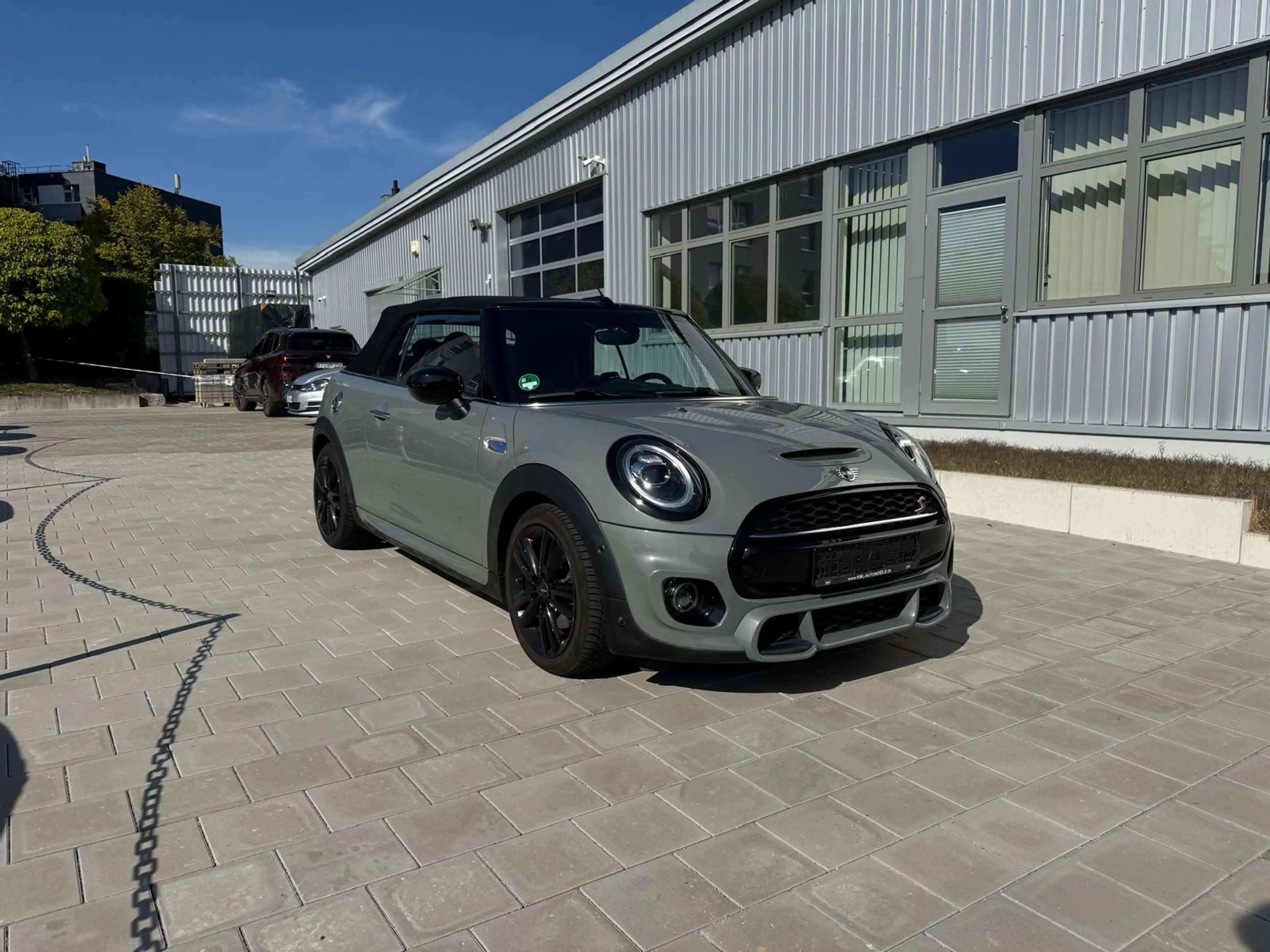 MINI Cooper S Cabrio JCW SHZ   Piano   Keyless   Navi — photo 3