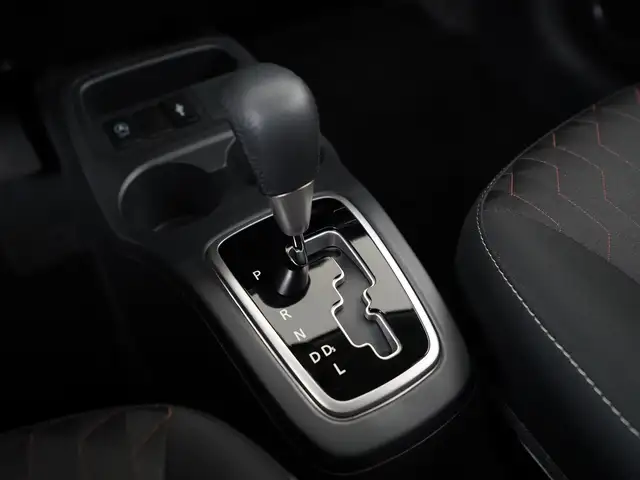 Mitsubishi Space Star view 10