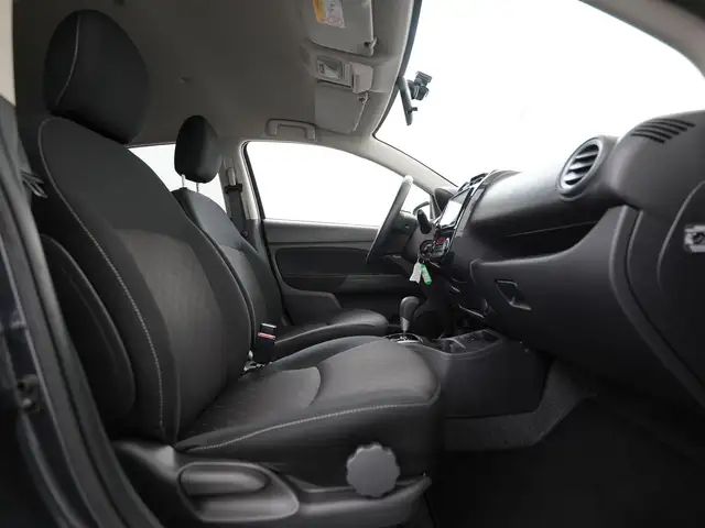 Mitsubishi Space Star view 3