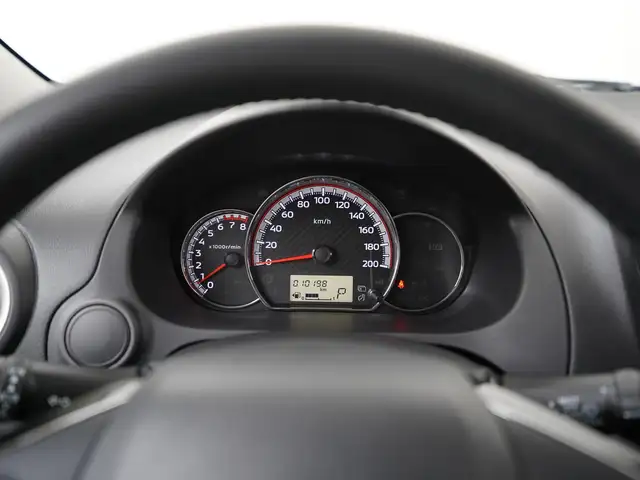 Mitsubishi Space Star view 8