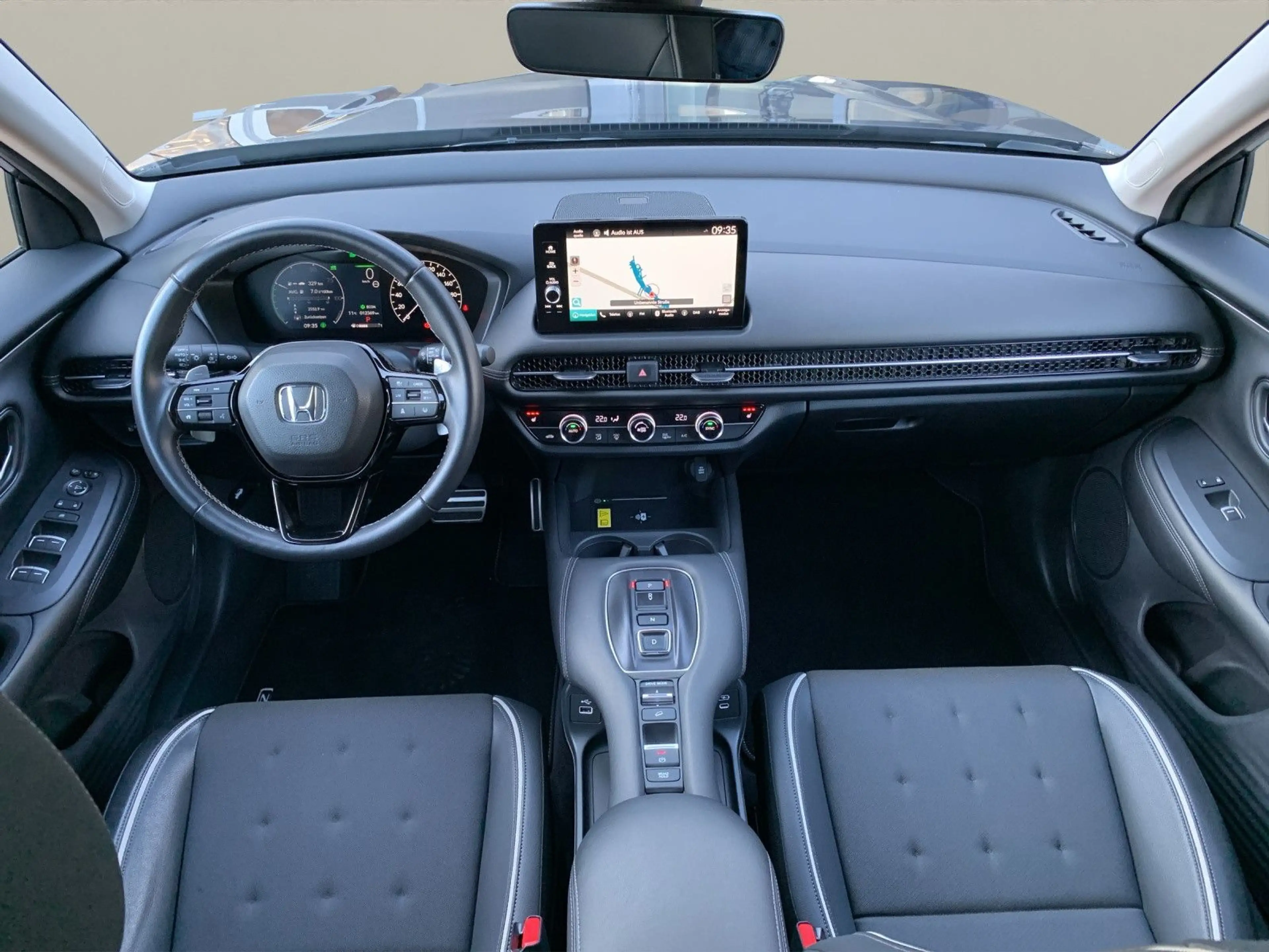 Honda ZR-V e:HEV Sport Alu-19-Zoll + Winterräder — photo 9
