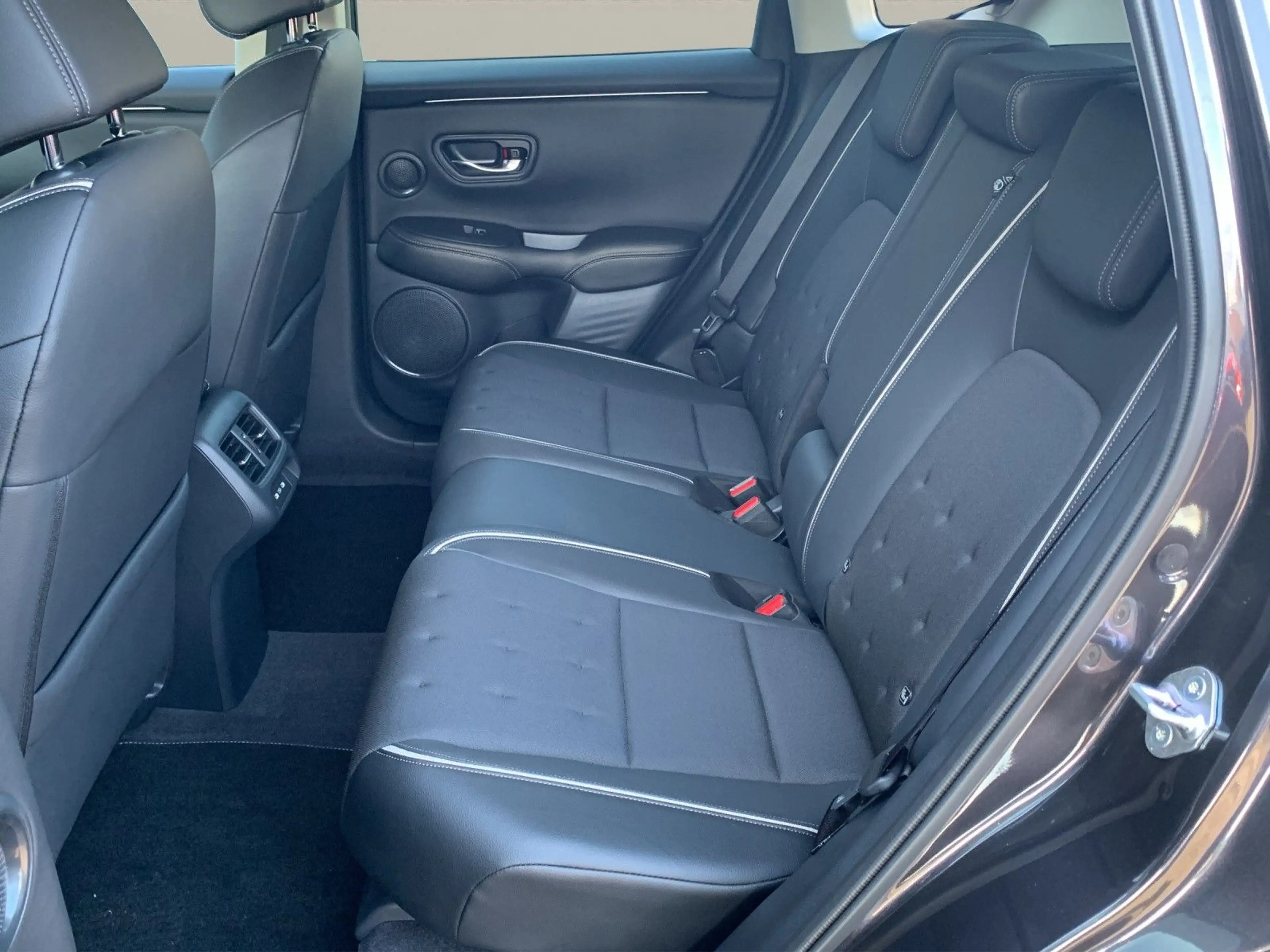 Honda ZR-V e:HEV Sport Alu-19-Zoll + Winterräder — photo 15