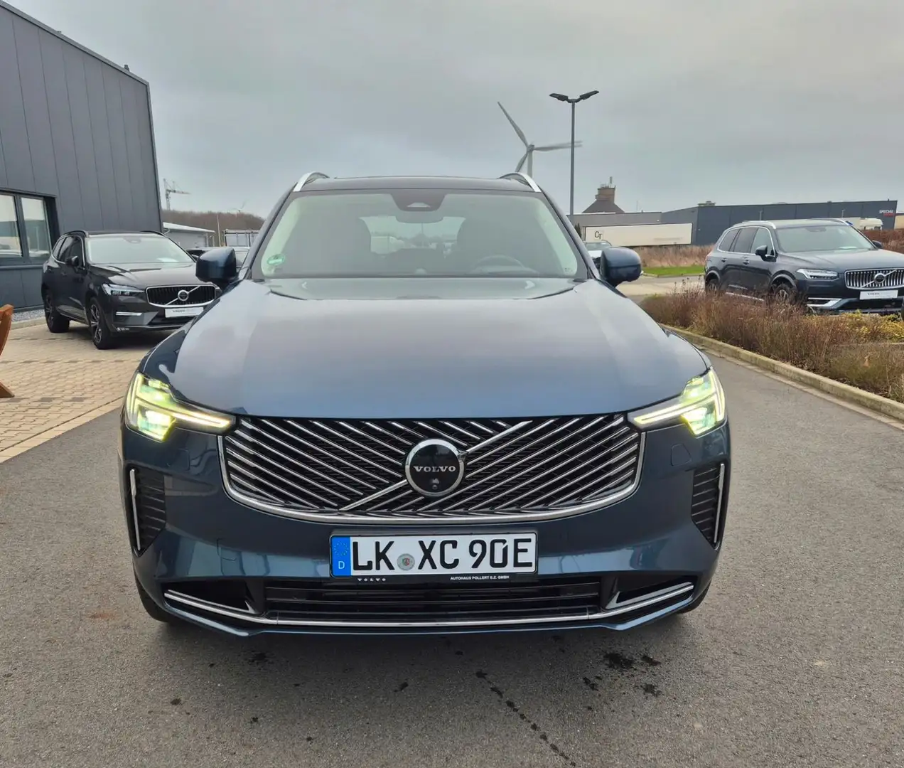 Volvo XC90 Ultra Bright Recharge Plug-In Hybrid AWD Bleu - 2