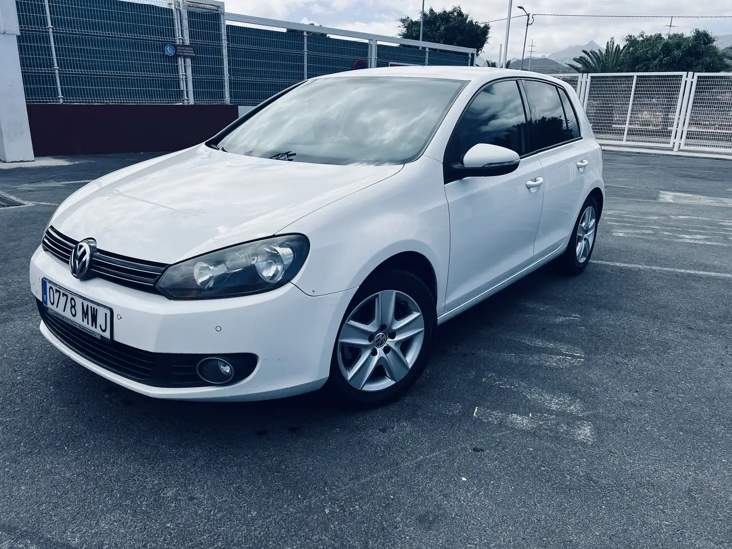 Volkswagen Golf 1.4 16S 80 Trendline - 1