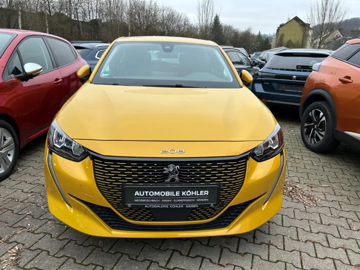 Peugeot 208 e- Active Pack Elektromotor 136 ACTIVE PACK SITZHE Giallo - 2