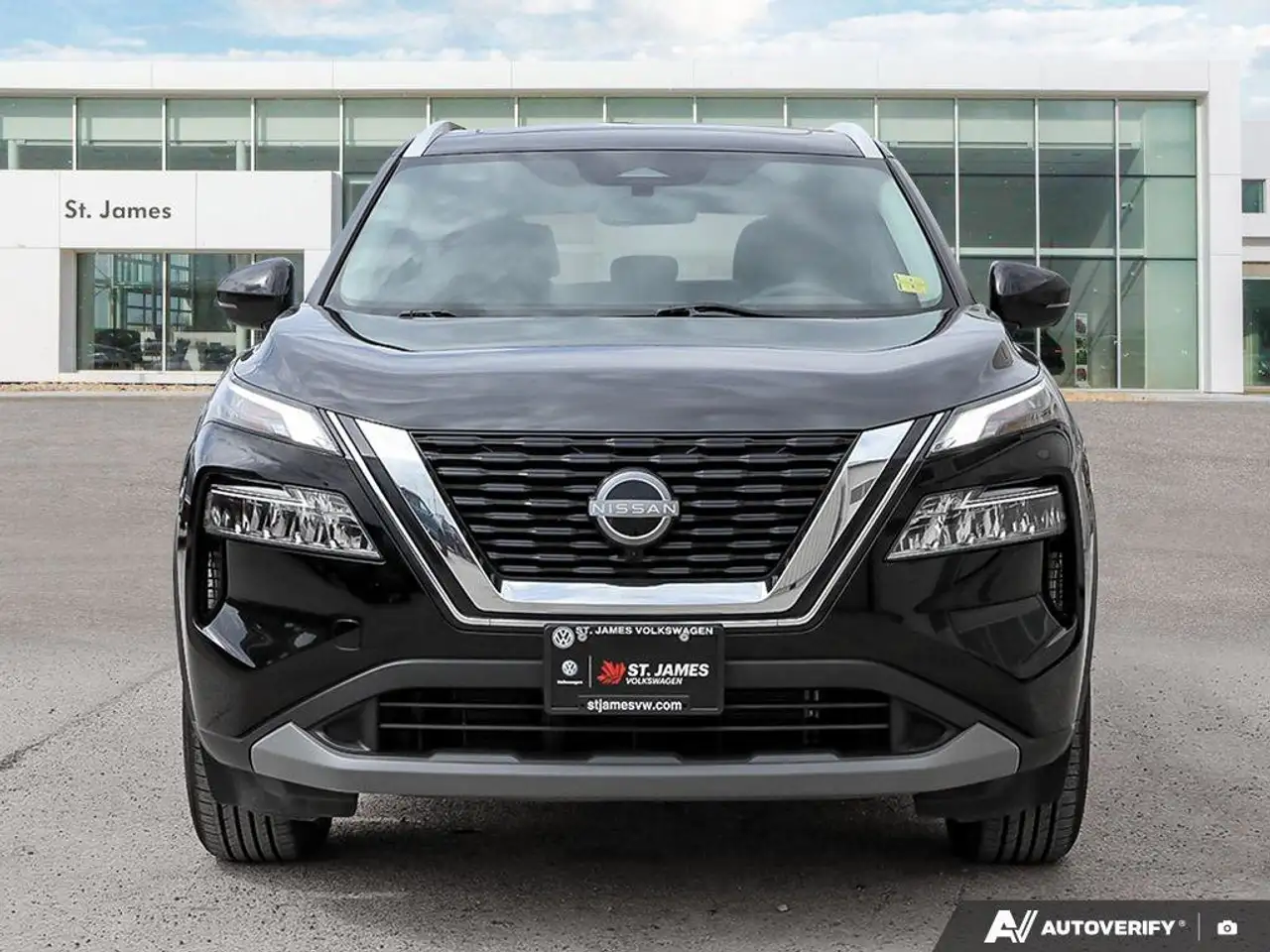 Nissan Rogue снимка Nissan Rogue