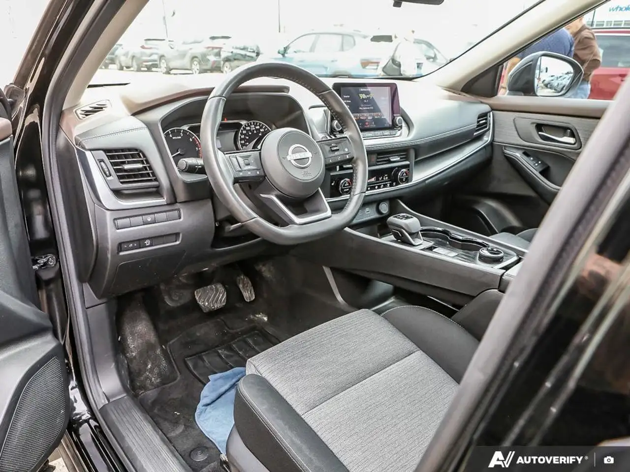Nissan Rogue снимка Nissan Rogue