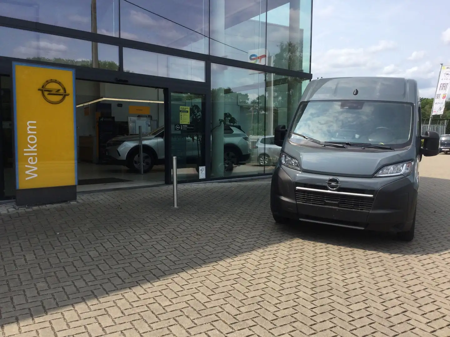 Opel Movano GB 3500 Turbo D S&S L3H2 Heavy AUT - 2