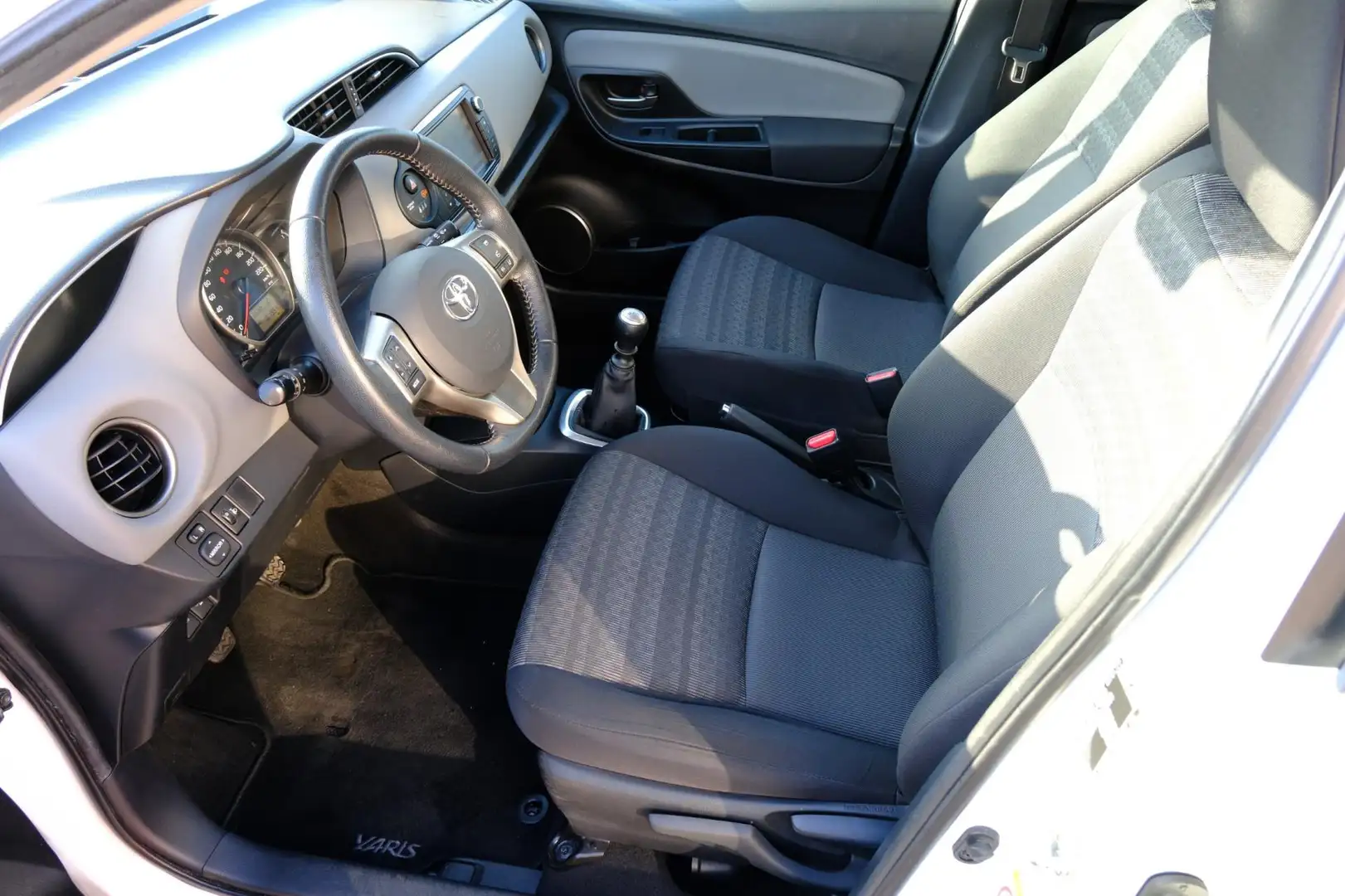 Toyota Yaris 1.3 VVT-i Trend 5-drs Navi|Clima|Cam|LMV Blanc - 2