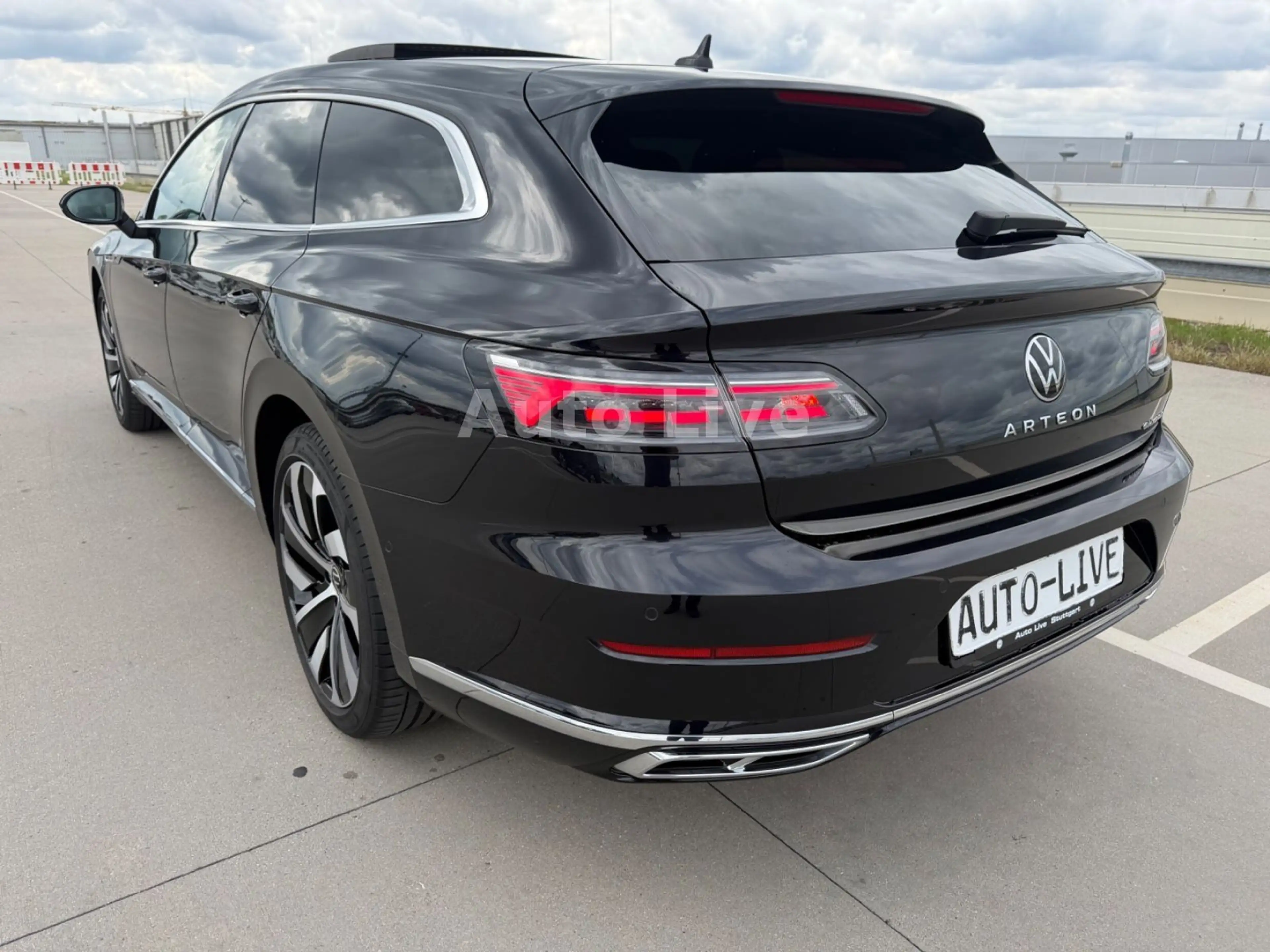 Volkswagen Arteon 1.4 eHybrid*SB*DSG*R LINE*VIRT*PAN*IQ*VOL — photo 3