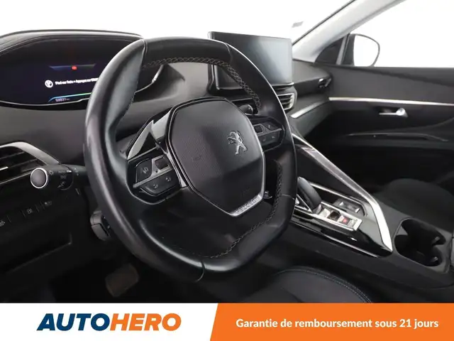 Peugeot 3008 view 11