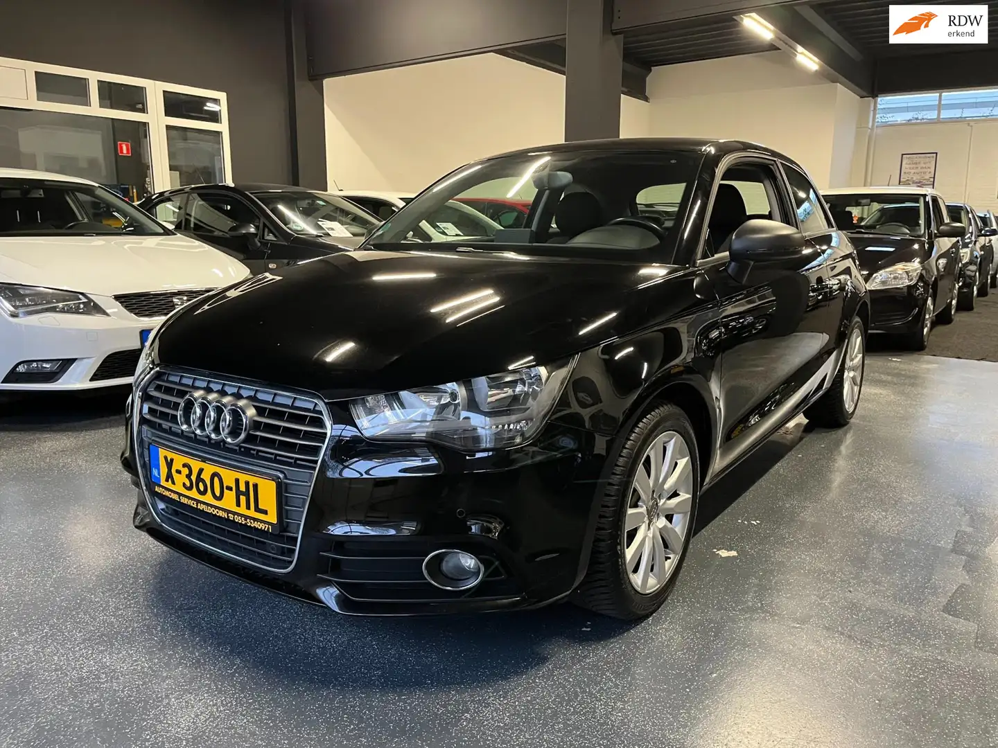 Audi A1 1.2 TFSI Admired*CLIMA*STOELVERW*PDC*MF STUUR*LM V Zwart - 1