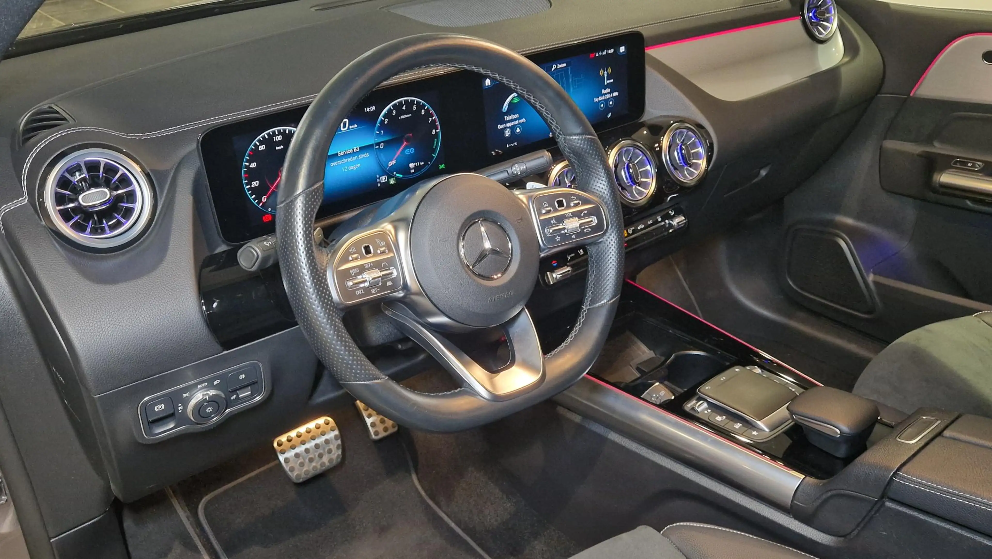 Mercedes-Benz B 250 e AMG Line Navigatie | Electrische stoelen met geh — photo 6