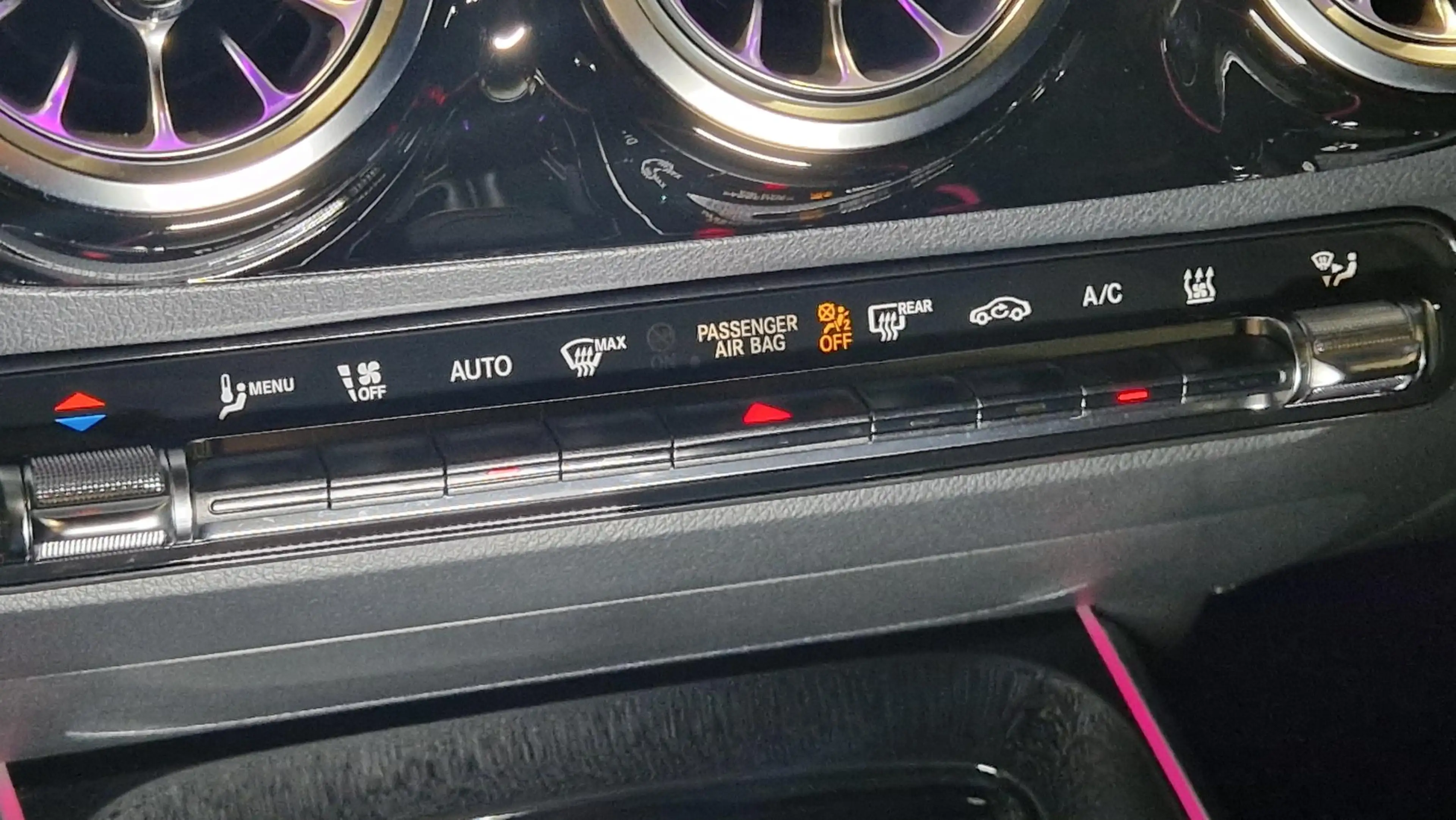 Mercedes-Benz B 250 e AMG Line Navigatie | Electrische stoelen met geh — photo 32