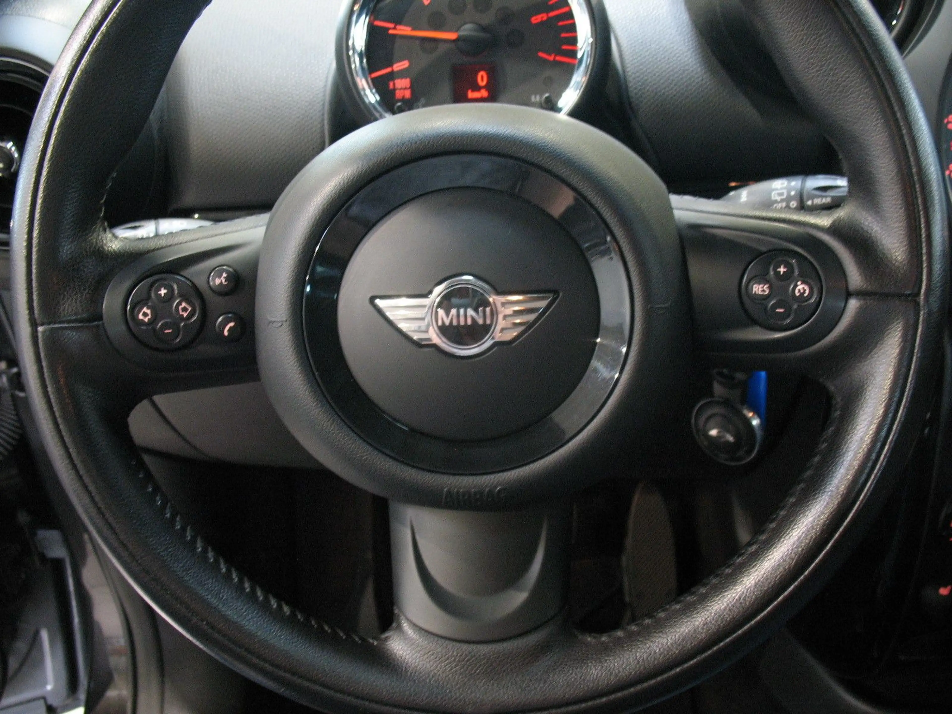 MINI Cooper D Countryman *XENON*NAVI*SHD* — photo 14