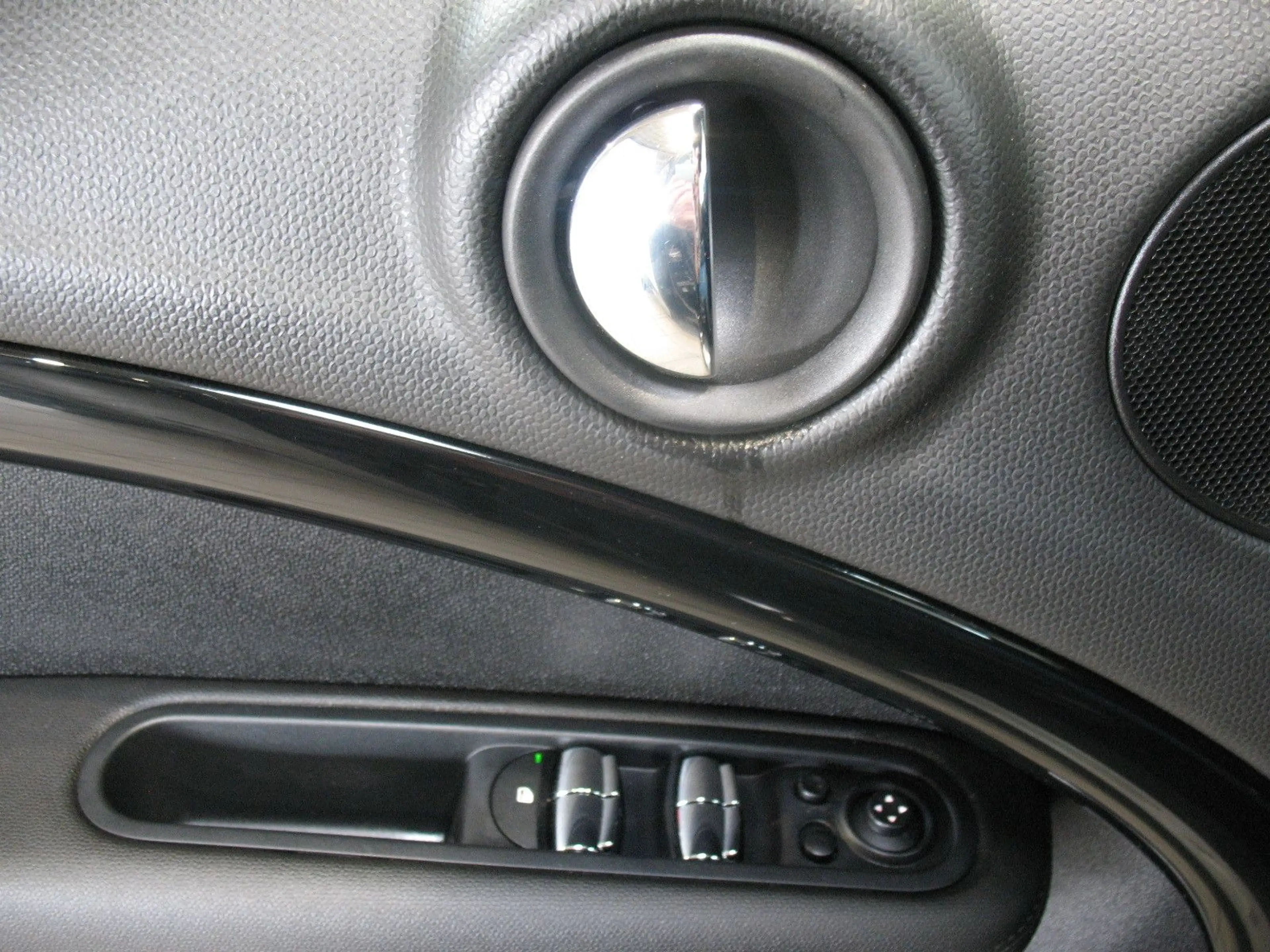MINI Cooper D Countryman *XENON*NAVI*SHD* — photo 13