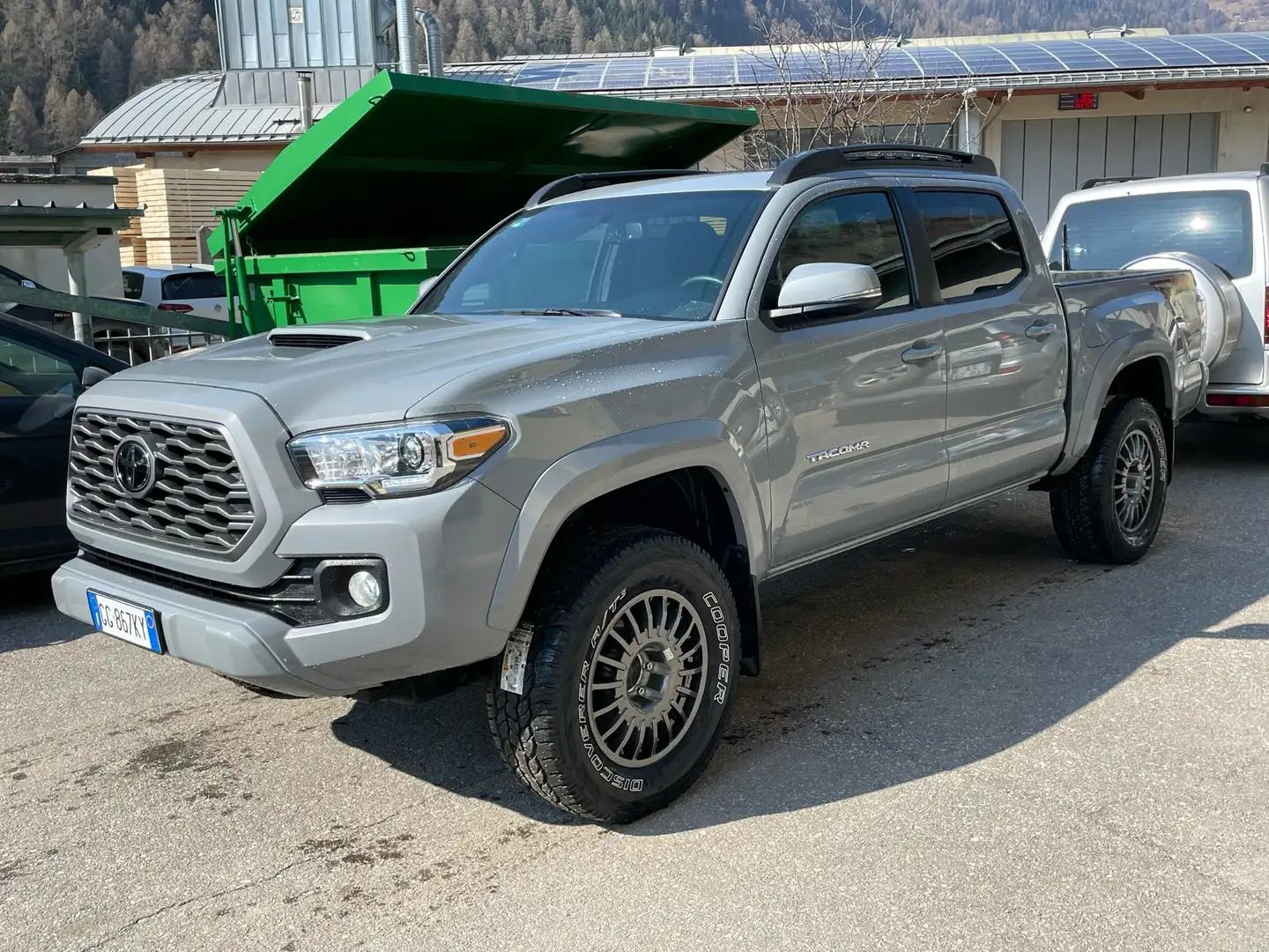 Toyota Tacoma trd sport Grijs - 1