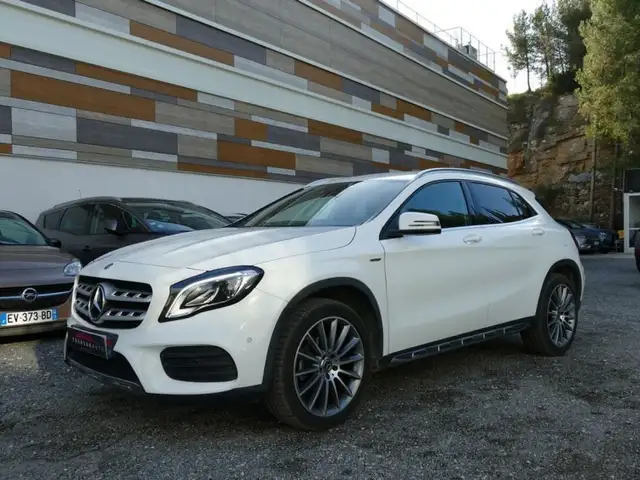 Mercedes-Benz GLA 180 180 122 Ch SPORT EDITION 7g DCT