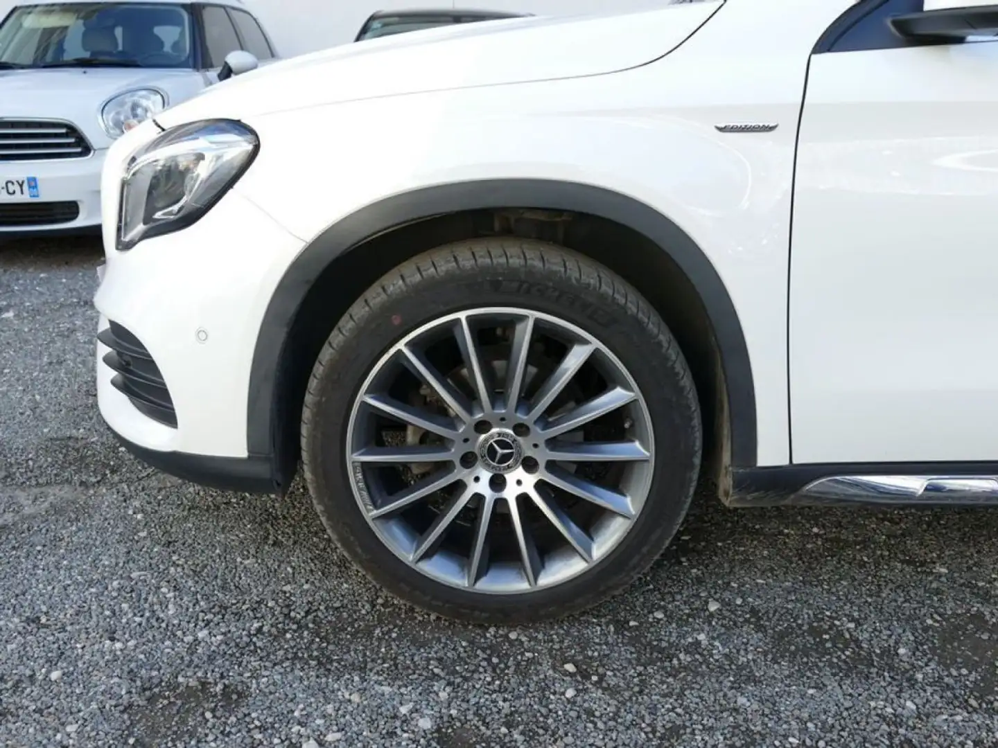 Mercedes-Benz GLA 180 180 122 Ch SPORT EDITION 7g DCT Weiß - 2
