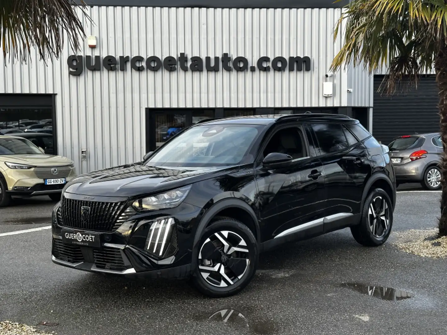 Peugeot 2008 1.2 HYBRID 136CH GT E-DCS6 Noir - 1