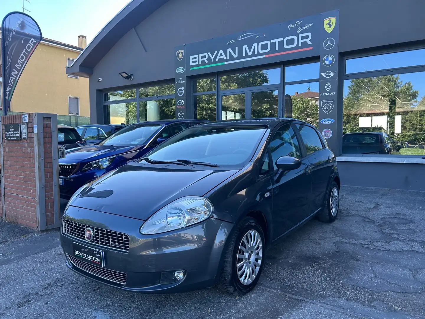 Fiat Punto Classic 1.3 MJT 16V 5 porte Dynamic Szary - 1