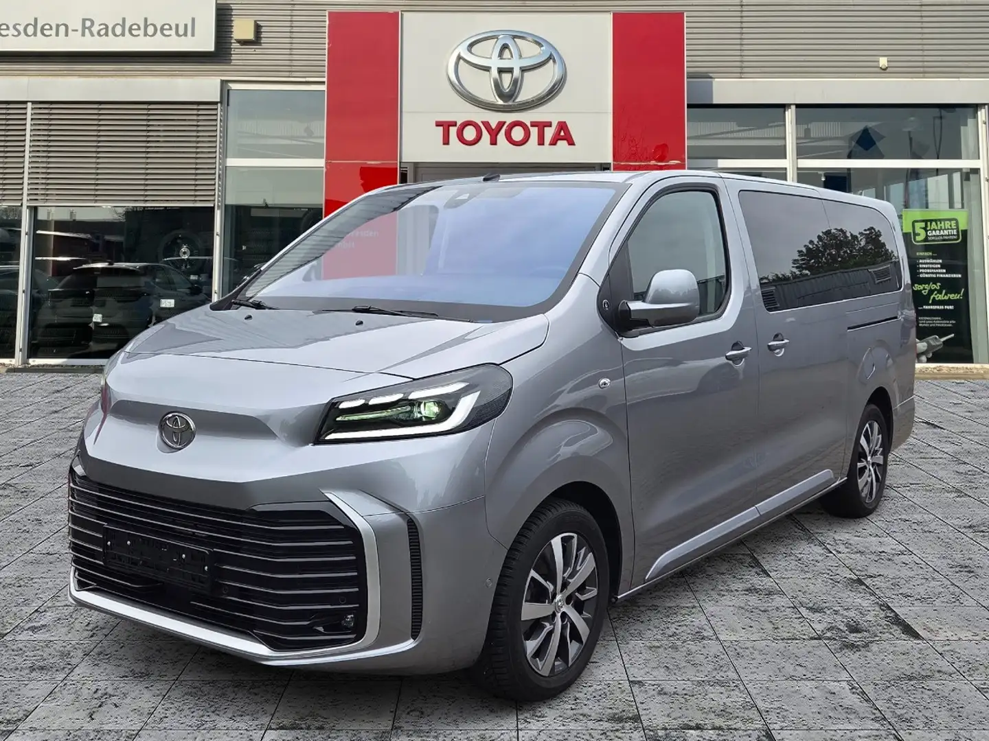 Toyota Proace Verso 2.0 D-4D L2 D Team D ACC Navi Argent - 2