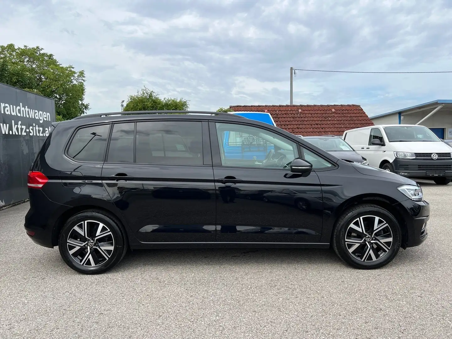 Volkswagen Touran 1,5 TSI CL 7 Sitze DSG | NP: € 55.900 Noir - 2