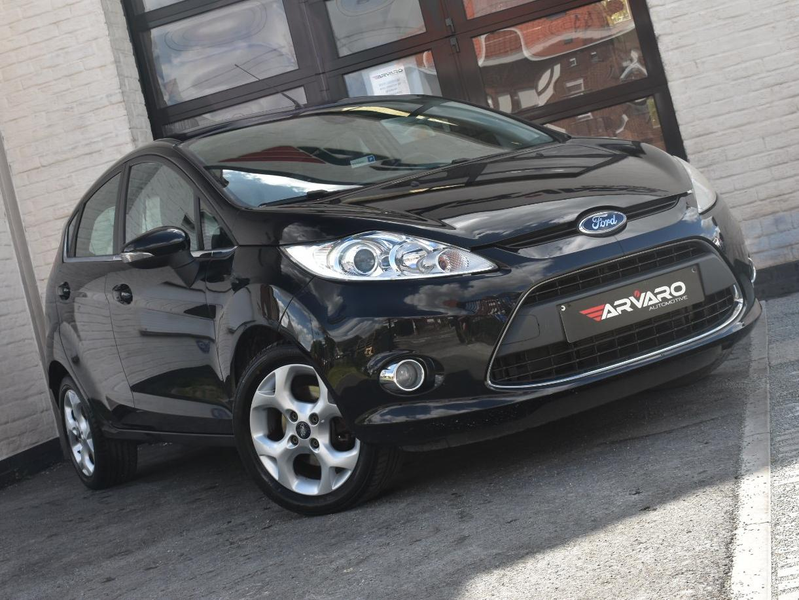 Ford Fiesta 1.25i Titanium / Xenon / Verw Zetels / Topstaat / Garantie — photo 4