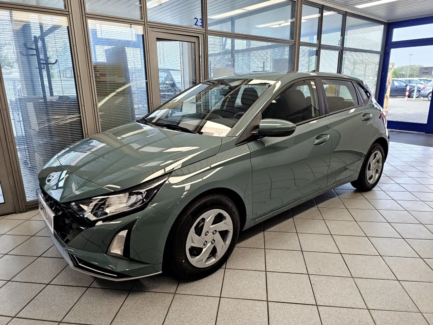 Hyundai i20 Navi,Kamera,Klima,Tempomat,Multif.-Lenkrad Yeşil - 2