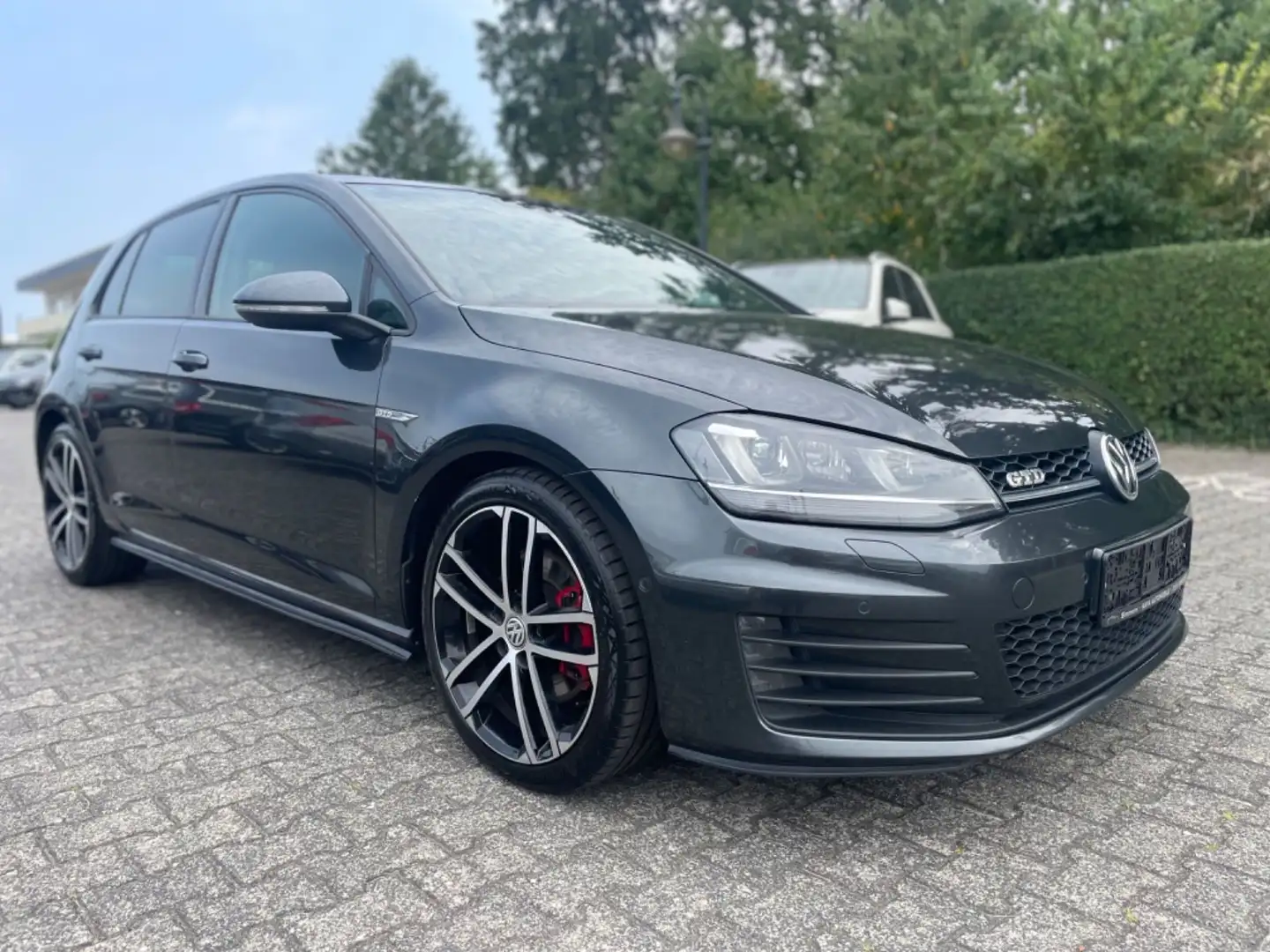 Volkswagen Golf VII Lim. GTD BMT Grau - 1