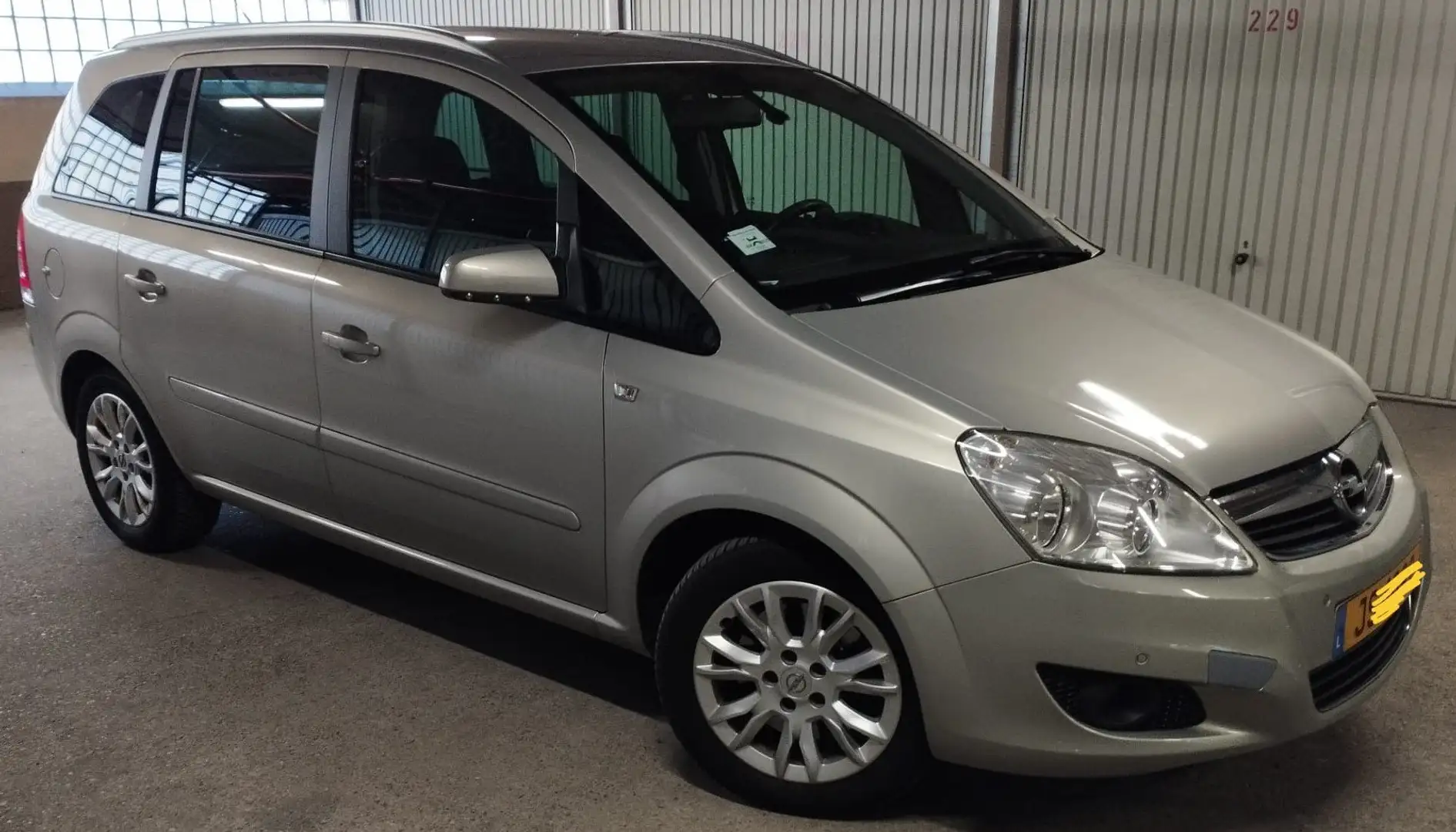 Opel Zafira Zafira 1.9 CDTI Edition Argent - 2