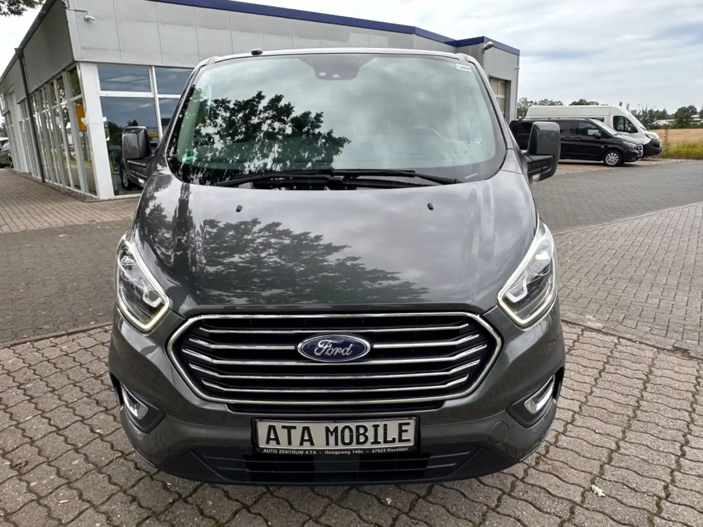 Ford Tourneo Custom Titanium,Standheizung,KAMERA,NAVI Grau - 2