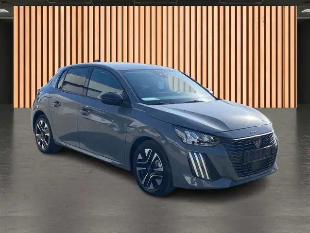 Peugeot 208 view 5