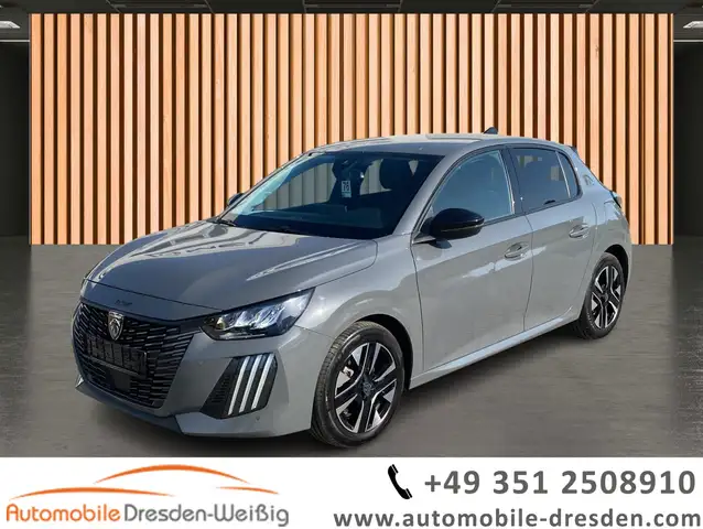 Peugeot 208 main image