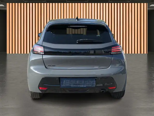 Peugeot 208 view 7