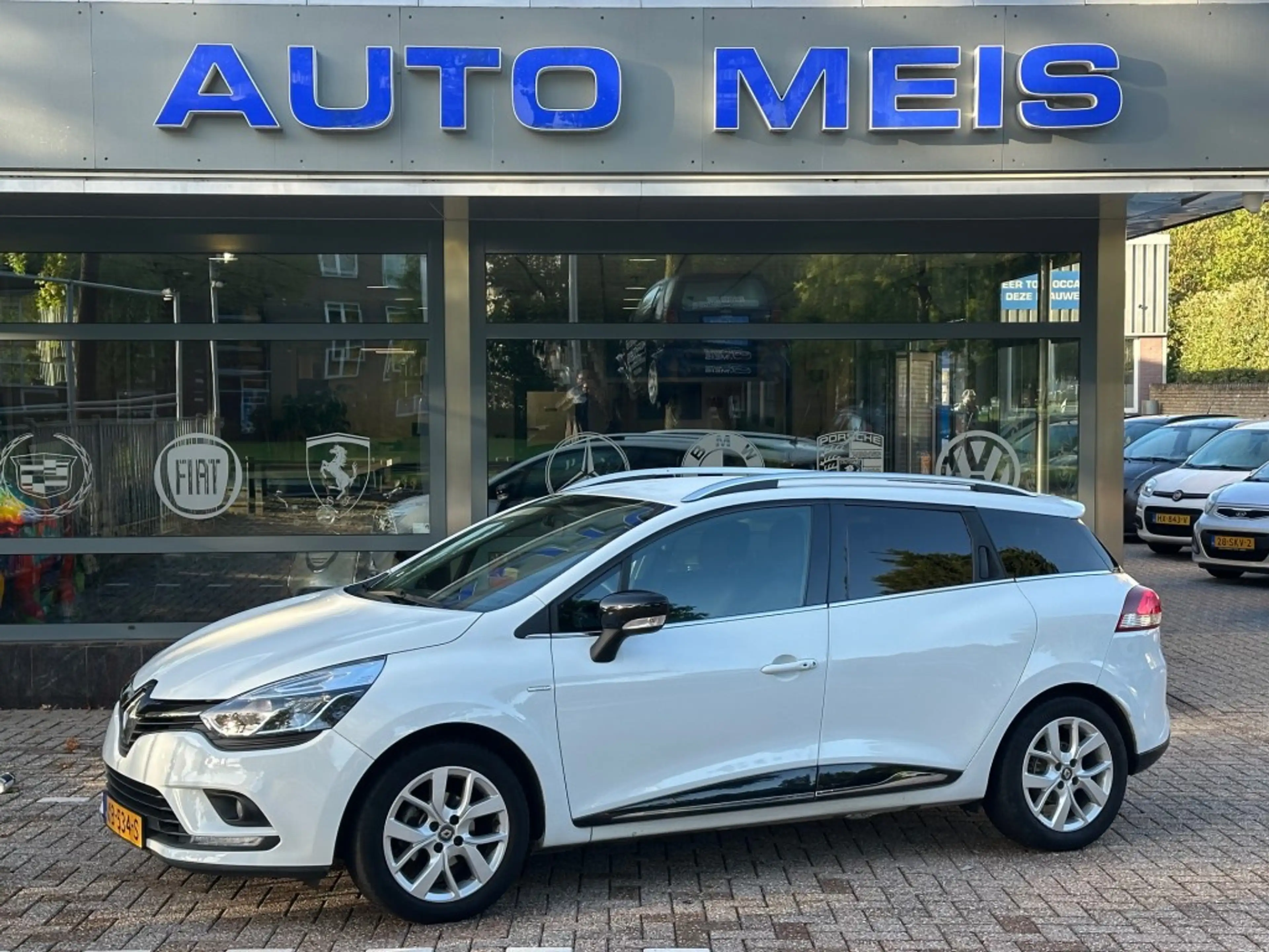 Renault Clio 0.9 TCe Limited Navi Cruise Airco Trekhaak NAP_Aut