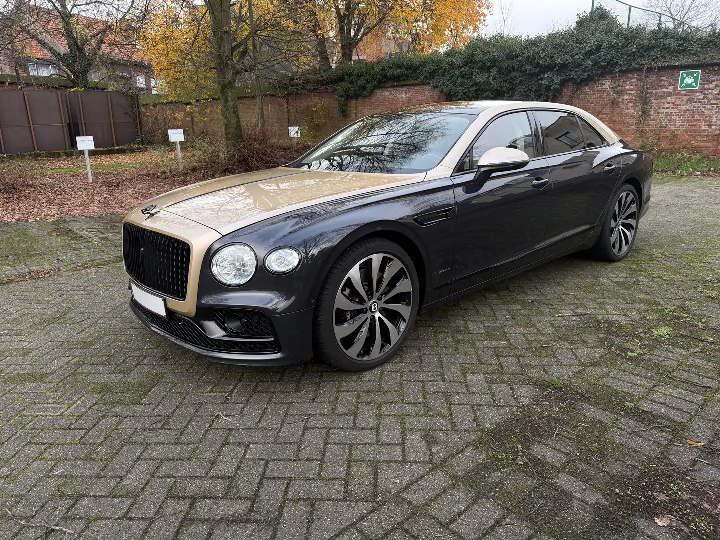 Bentley Flying Spur New Hybrid Azure - 1